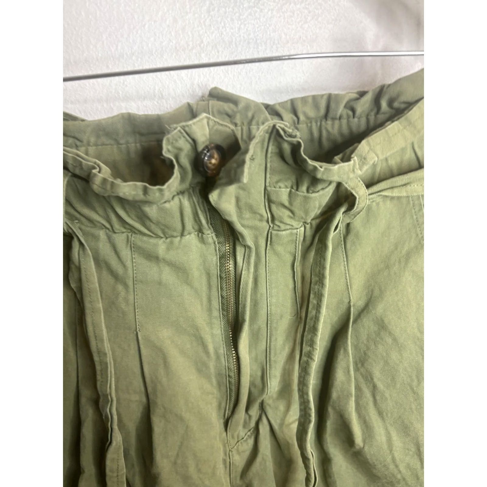 7 For All Mankind 7 For All Mankind Womens Medium Green Paperbag High Rise Belted Cropped Pants Size 32" / US 10 / IT 46 - 3 Thumbnail