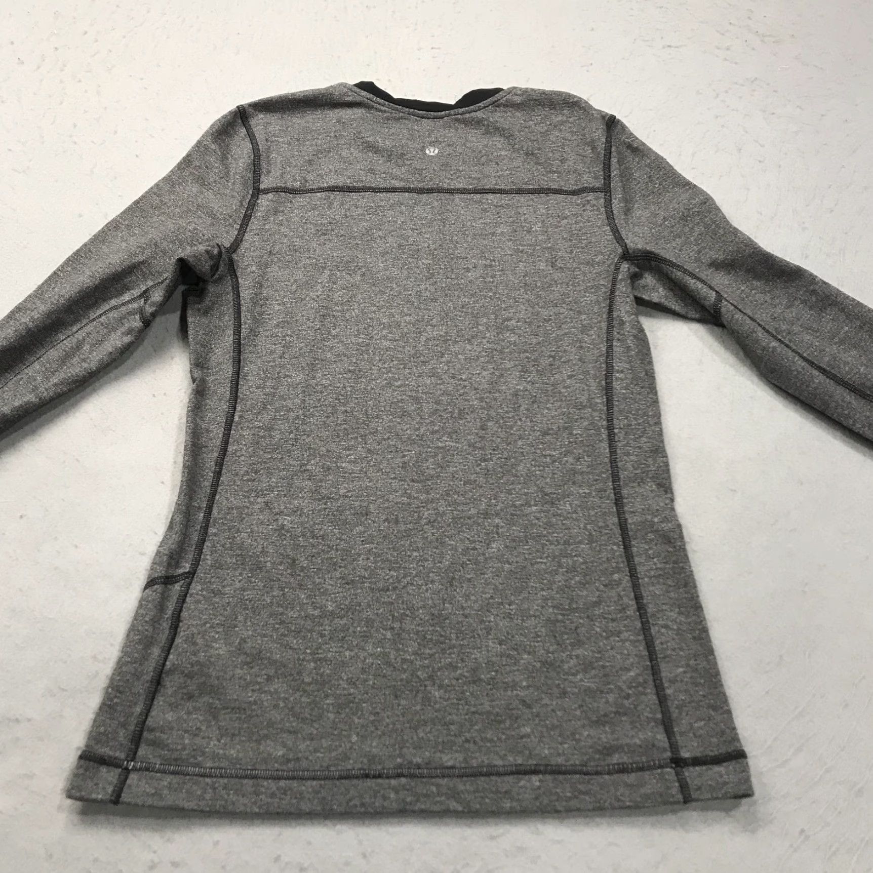 Lululemon Lululemon Shirt Mens Medium Slim Gray Surge Long Sleeve Stretch Gym Yoga Lift Size US M / EU 48-50 / 2 - 4 Thumbnail