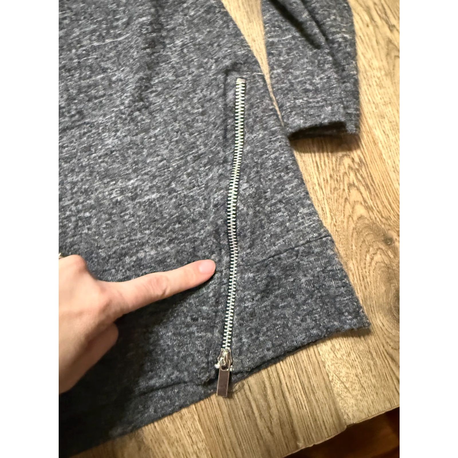 Vintage French Laundry Shirt Women's Large Gray Front Zip Long Sleeve V-Neck Shirt Size L / US 10 / IT 46 - 5 Thumbnail
