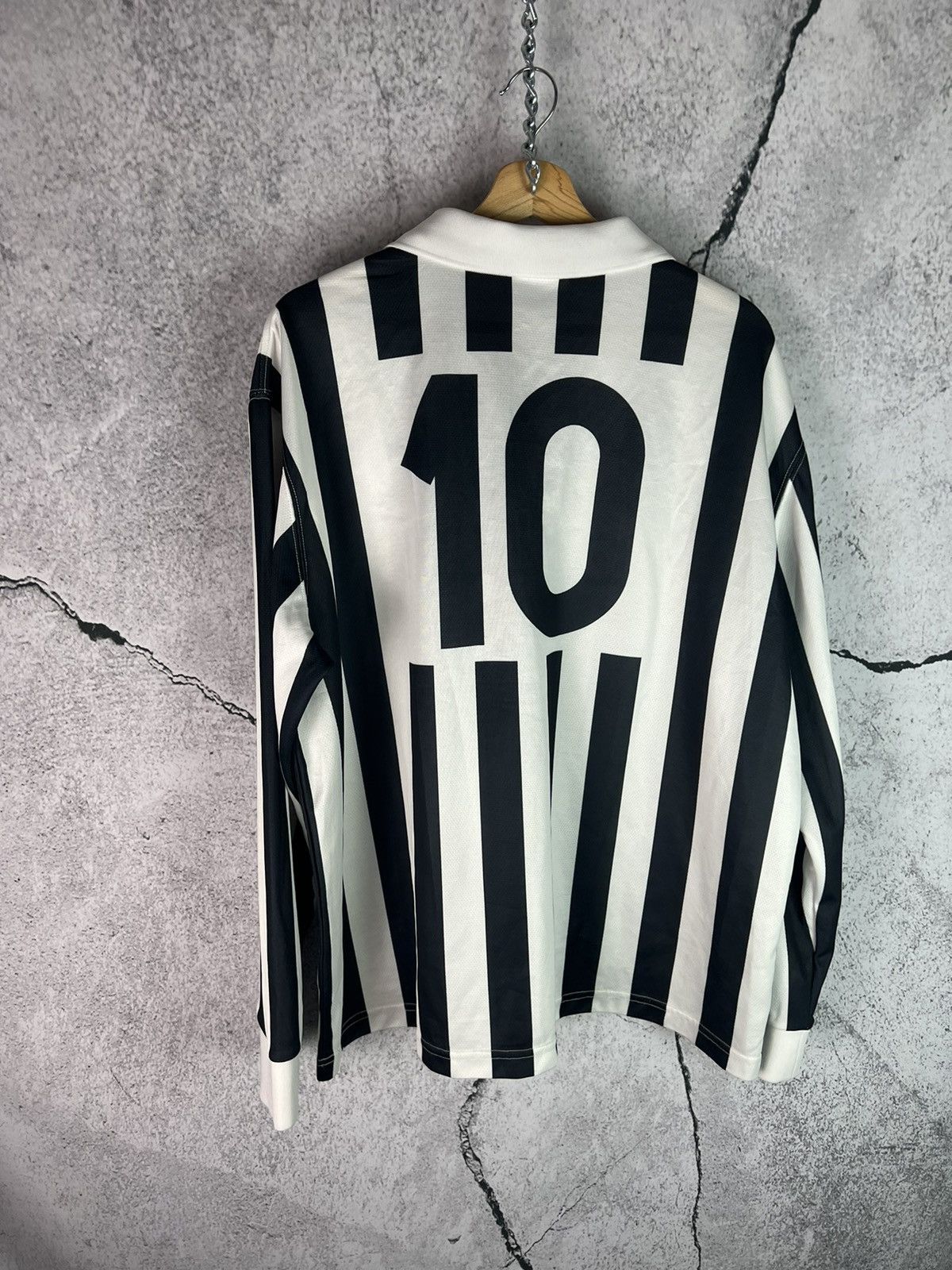 Designer FC Lover’s Club #10 LS Jersey T-Shirt Size US XL / EU 56 / 4 - 2 Thumbnail