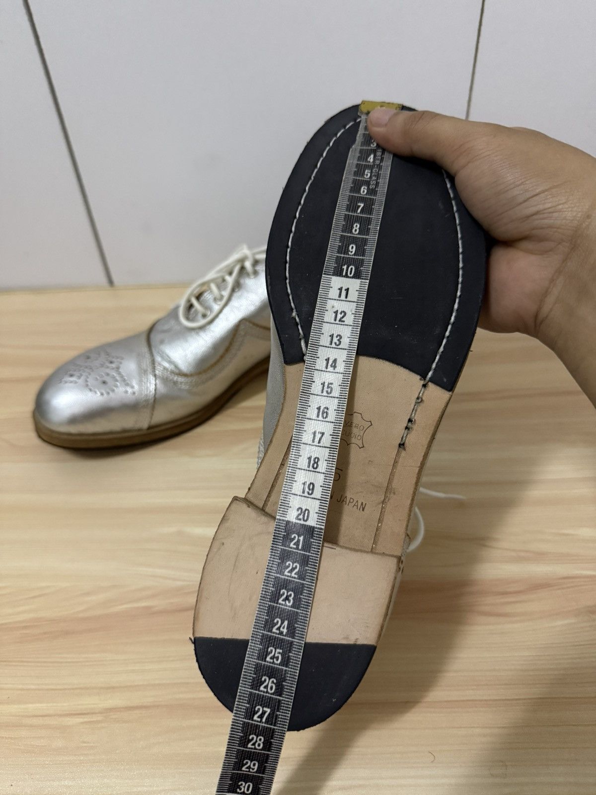 Yohji Yamamoto Kayo Nakamura x Yohji Yamamoto Silver Metallic Brogues shoes Size US 5 / EU 37 - 12 Thumbnail
