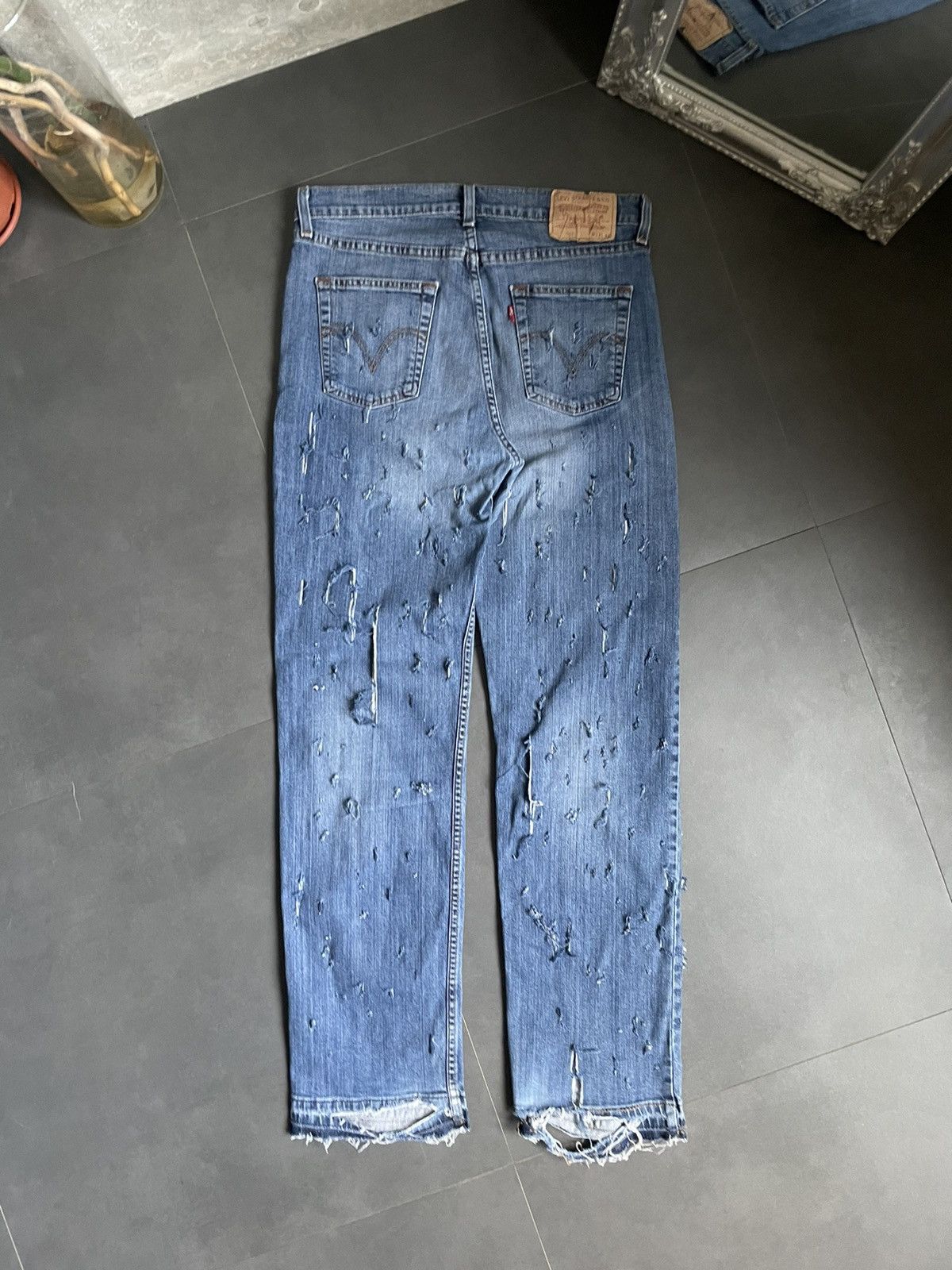 Levi's Vintage Trashed Distressed Levi’s 751 Jeans Made In USA Y2k Size US 32 / EU 48 - 9 Thumbnail