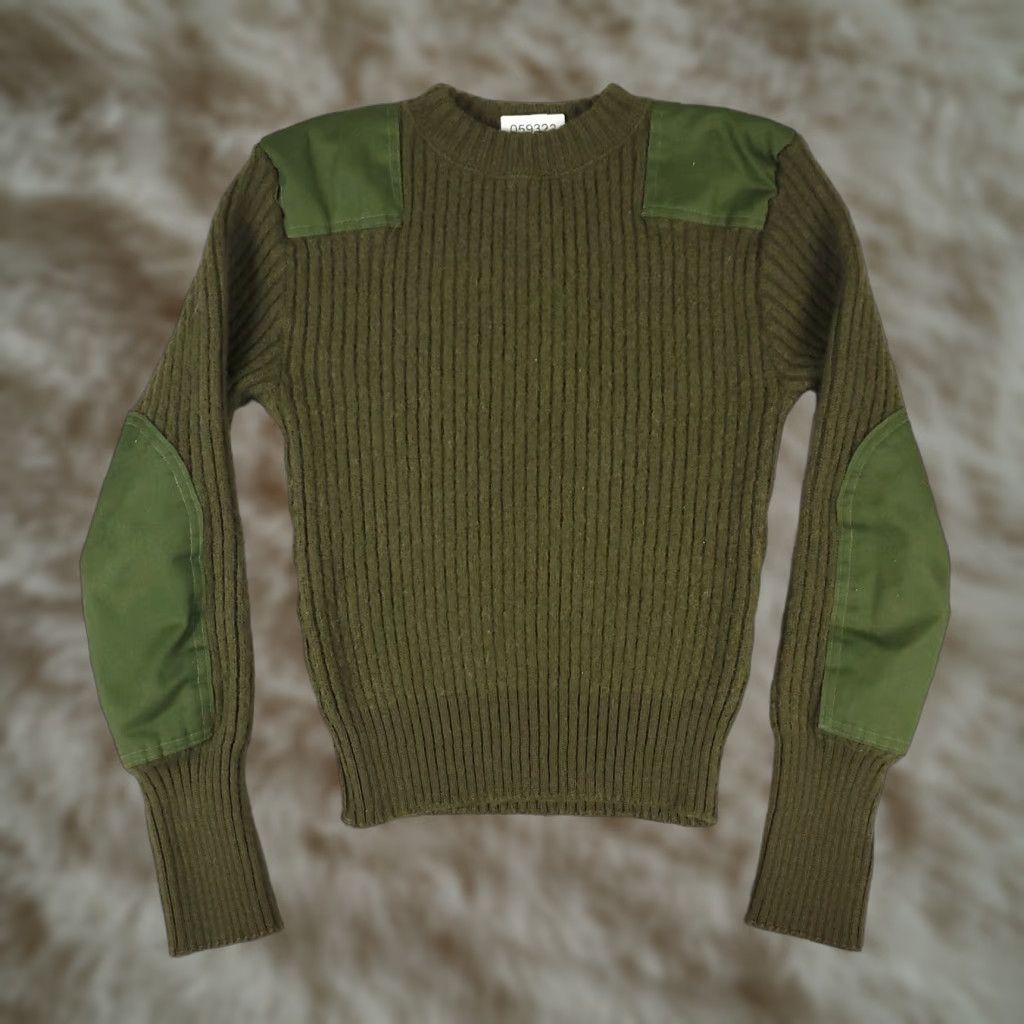 Vintage VINTAGE DSCP Valor Collection Sweater Men 38 Green Wool Pullover Crew Neck All Seasons Size US M / EU 48-50 / 2 - 1 Thumbnail