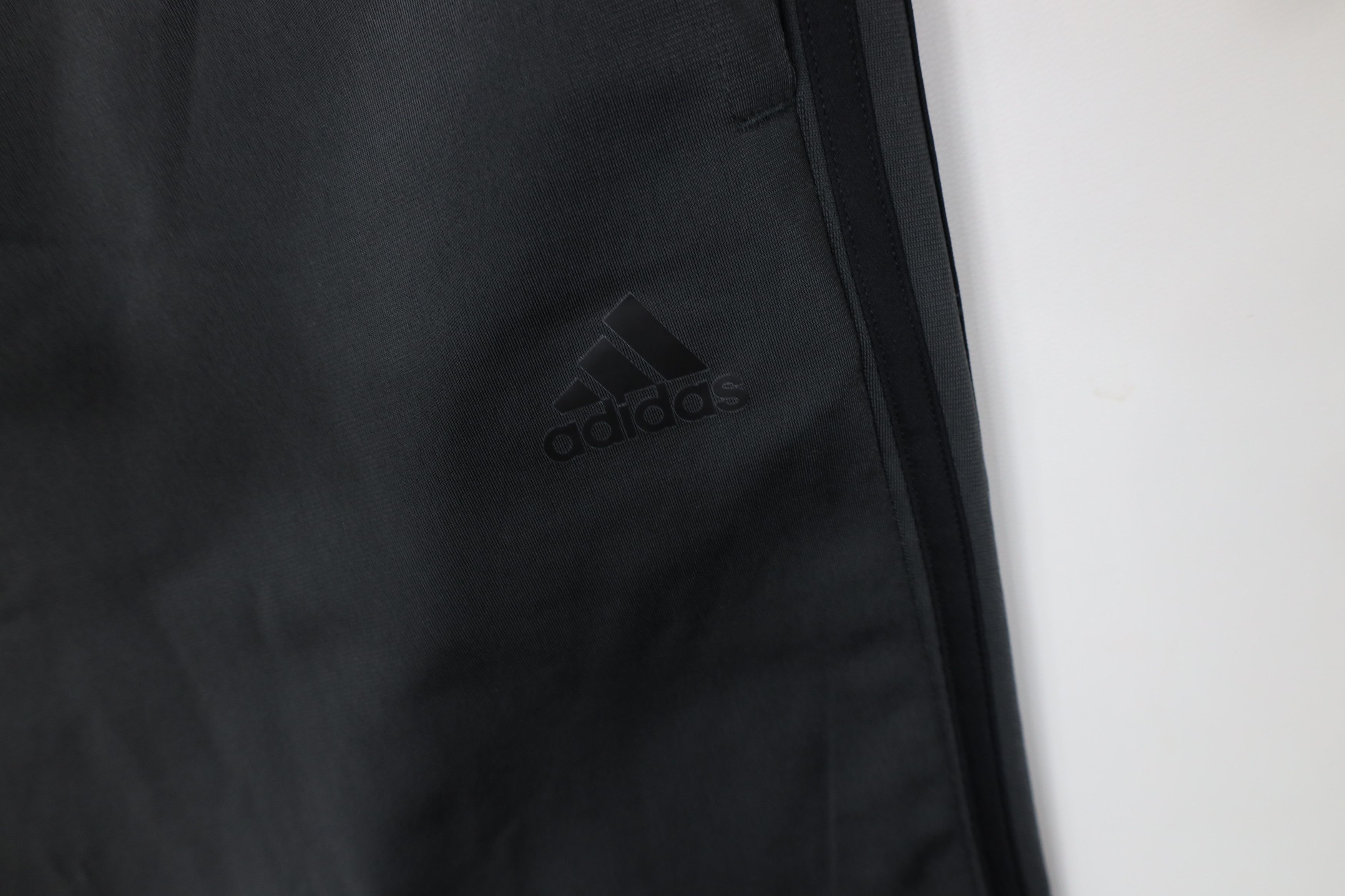 Adidas Y2K Adidas Spell Out Striped Wide Leg Sweatpants Pants Gray Size US 36 / EU 52 - 6 Thumbnail