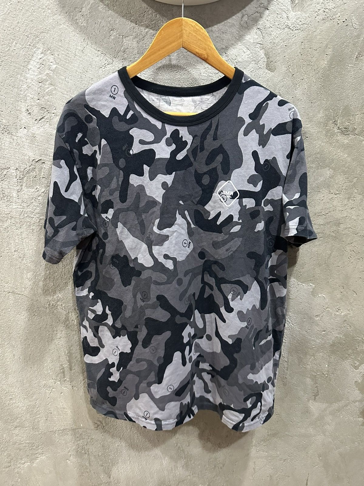 uniform experiment Sophnet x Gu Camo Tee Size Medium Size US M / EU 48-50 / 2 - 1 Thumbnail