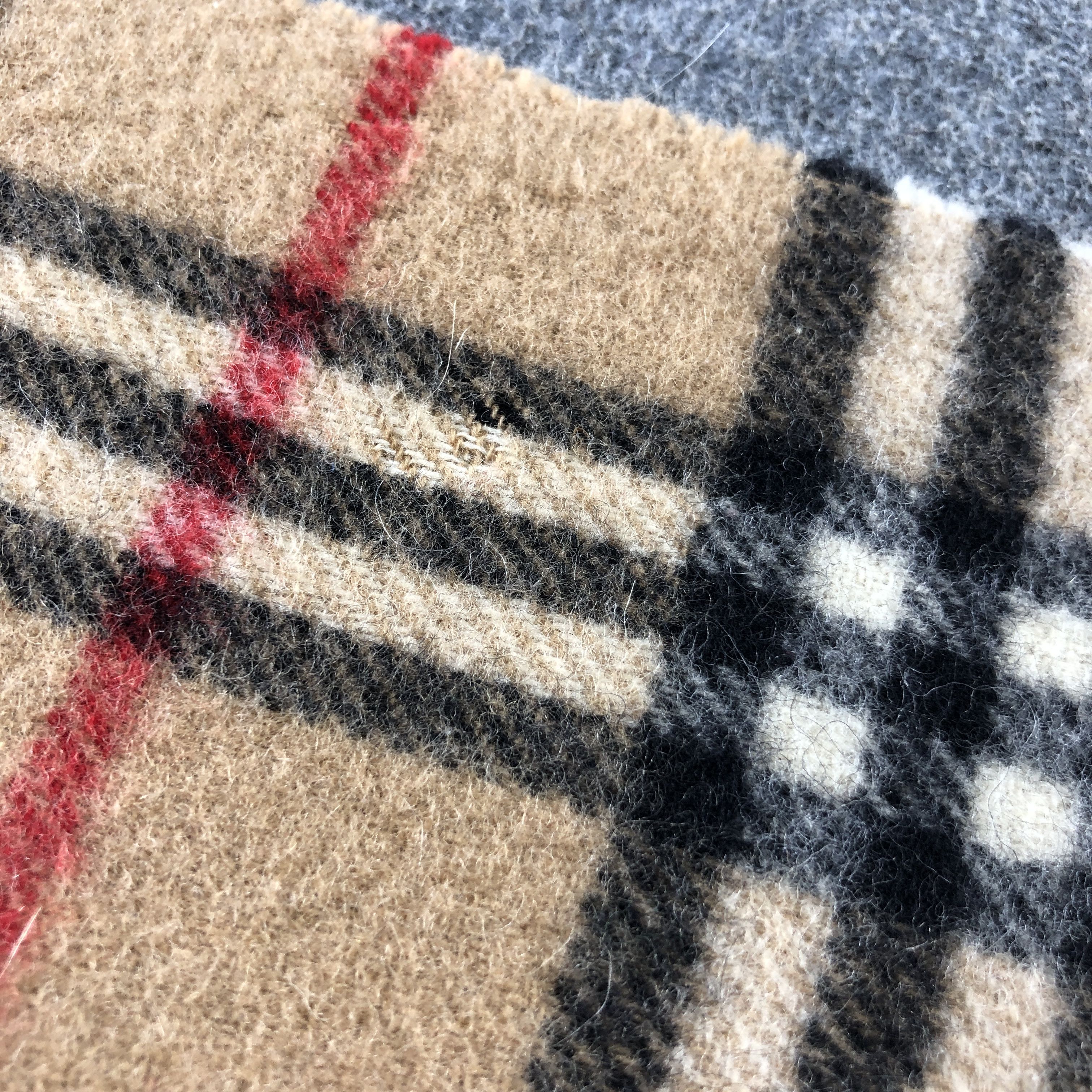 Burberry Burberry Tan Nova Check Wool Scarf Muffler V2902 Size ONE SIZE - 6 Thumbnail