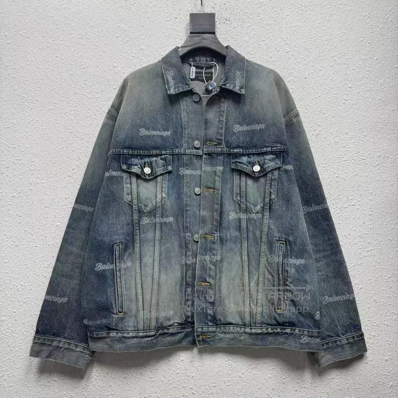 Balenciaga Balenciaga Blue full print pattern logo denim jacket Size US S / EU 44-46 / 1 - 1 Thumbnail