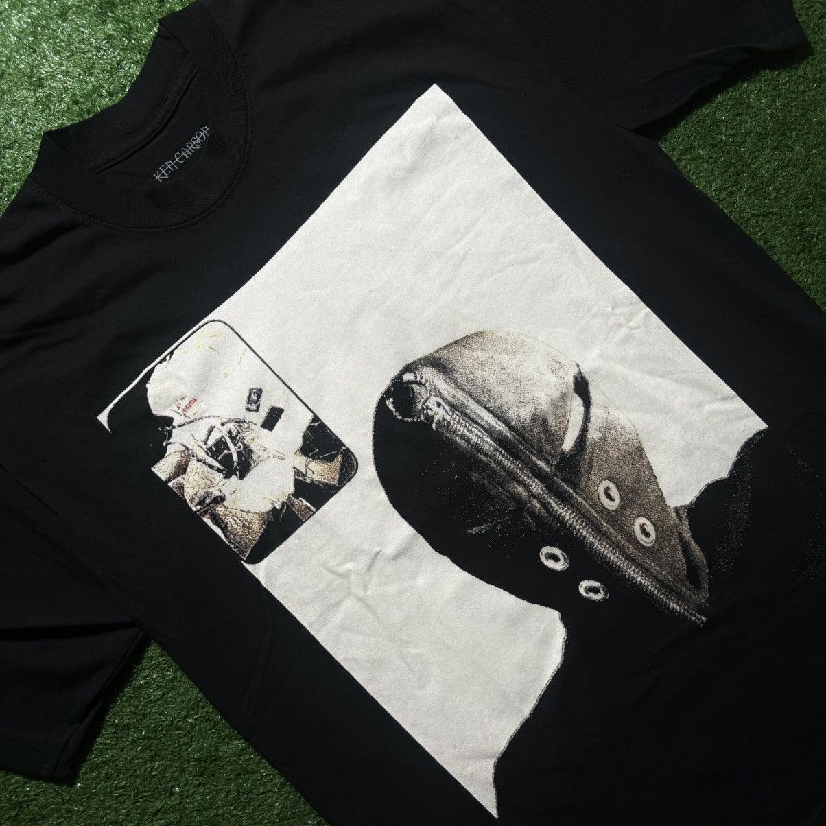 Ken Carson KEN CARSON “ A GREAT CHAOS “ OFFICIAL MERCH Size US M / EU 48-50 / 2 - 4 Thumbnail