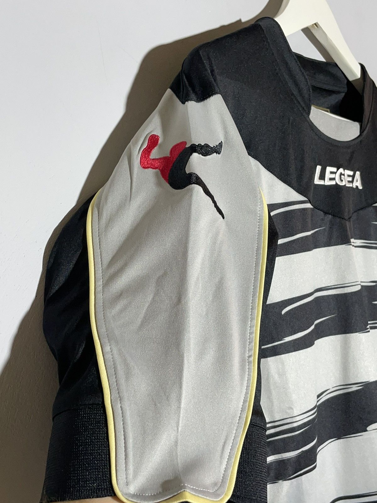 Other Granada Legea 2011/12 Away Y2k Football Shirt Soccer Jersey Size US L / EU 52-54 / 3 - 5 Thumbnail