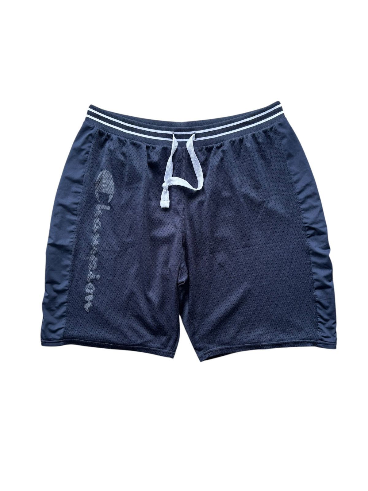 Champion Champion short Size US 32 / EU 48 - 1 Thumbnail
