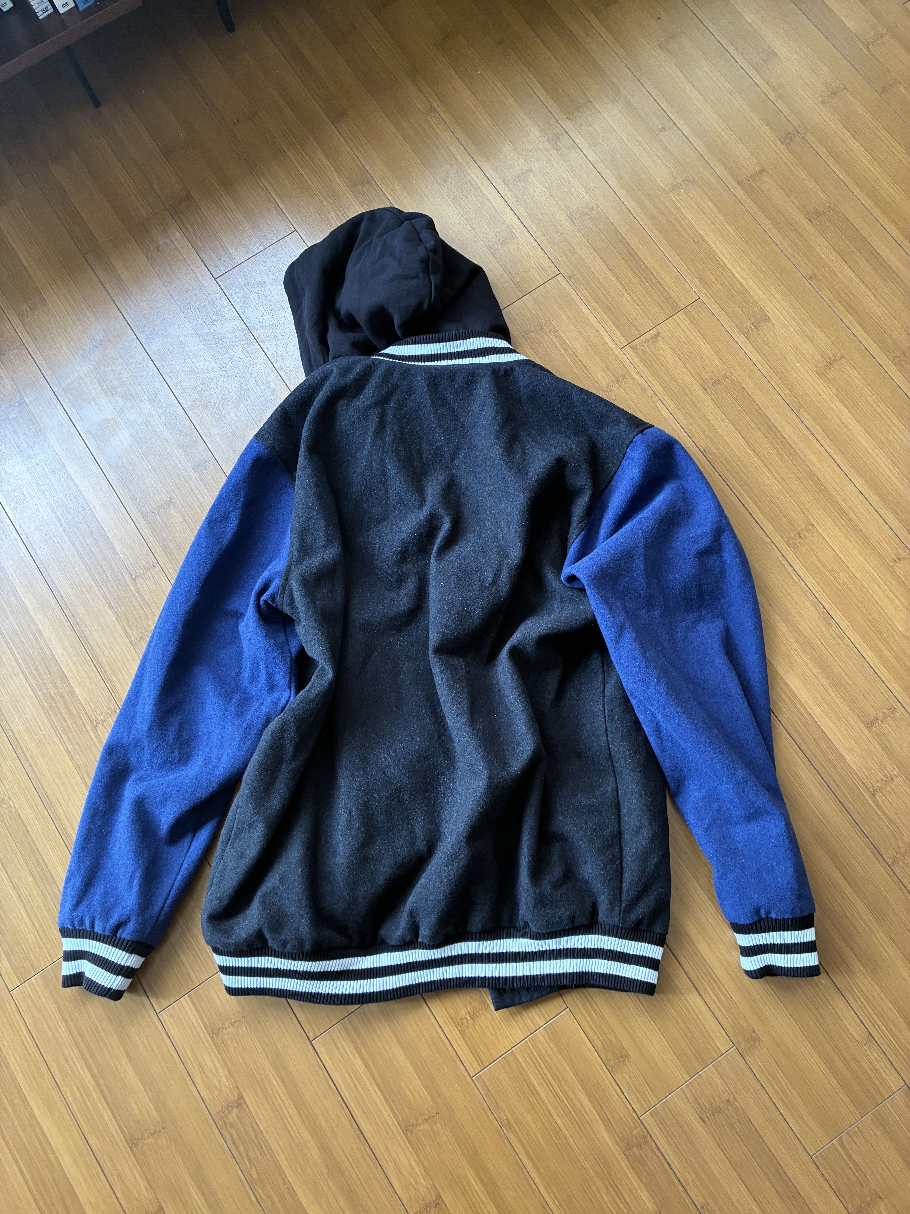 Warner Bros Harry Potter Ravenclaw Varsity Jacket Black Men's Large Size US L / EU 52-54 / 3 - 5 Thumbnail