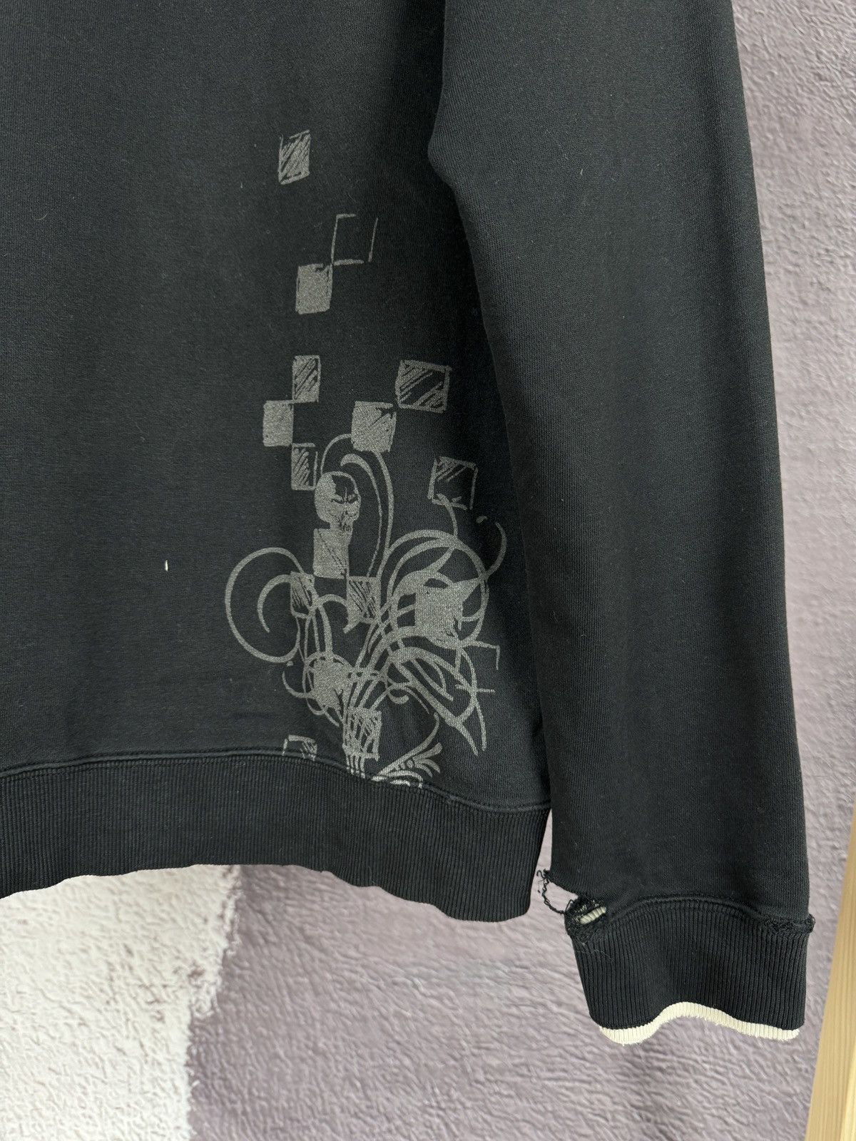 Rip Curl Rip Curl vintage big logo trashed distressed big logo hoodie Size US L / EU 52-54 / 3 - 15 Thumbnail