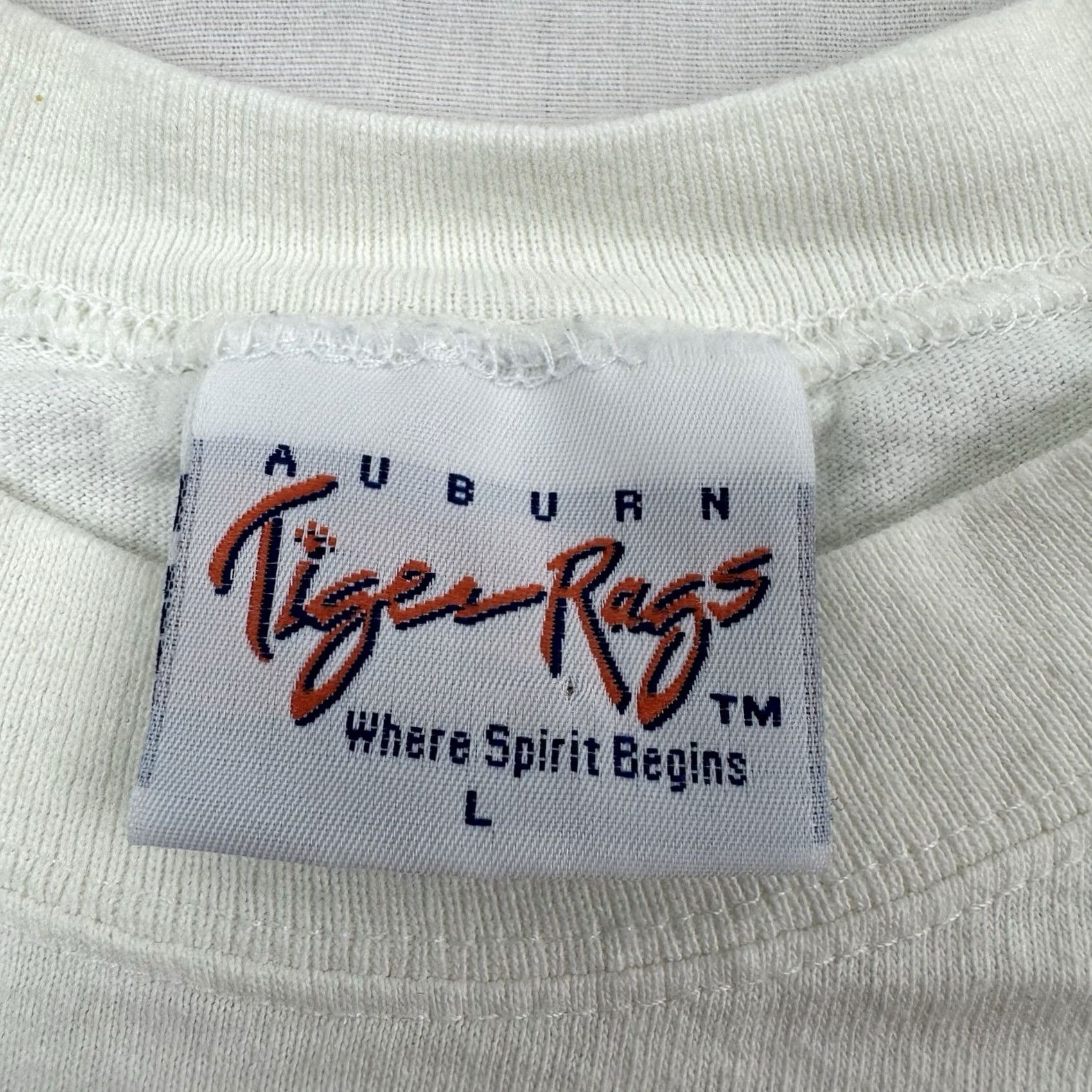 Vintage VINTAGE Auburn College 90s T-Shirt Adult Large Ivory Short Sleeve Crew Neck Mens Size US L / EU 52-54 / 3 - 5 Thumbnail
