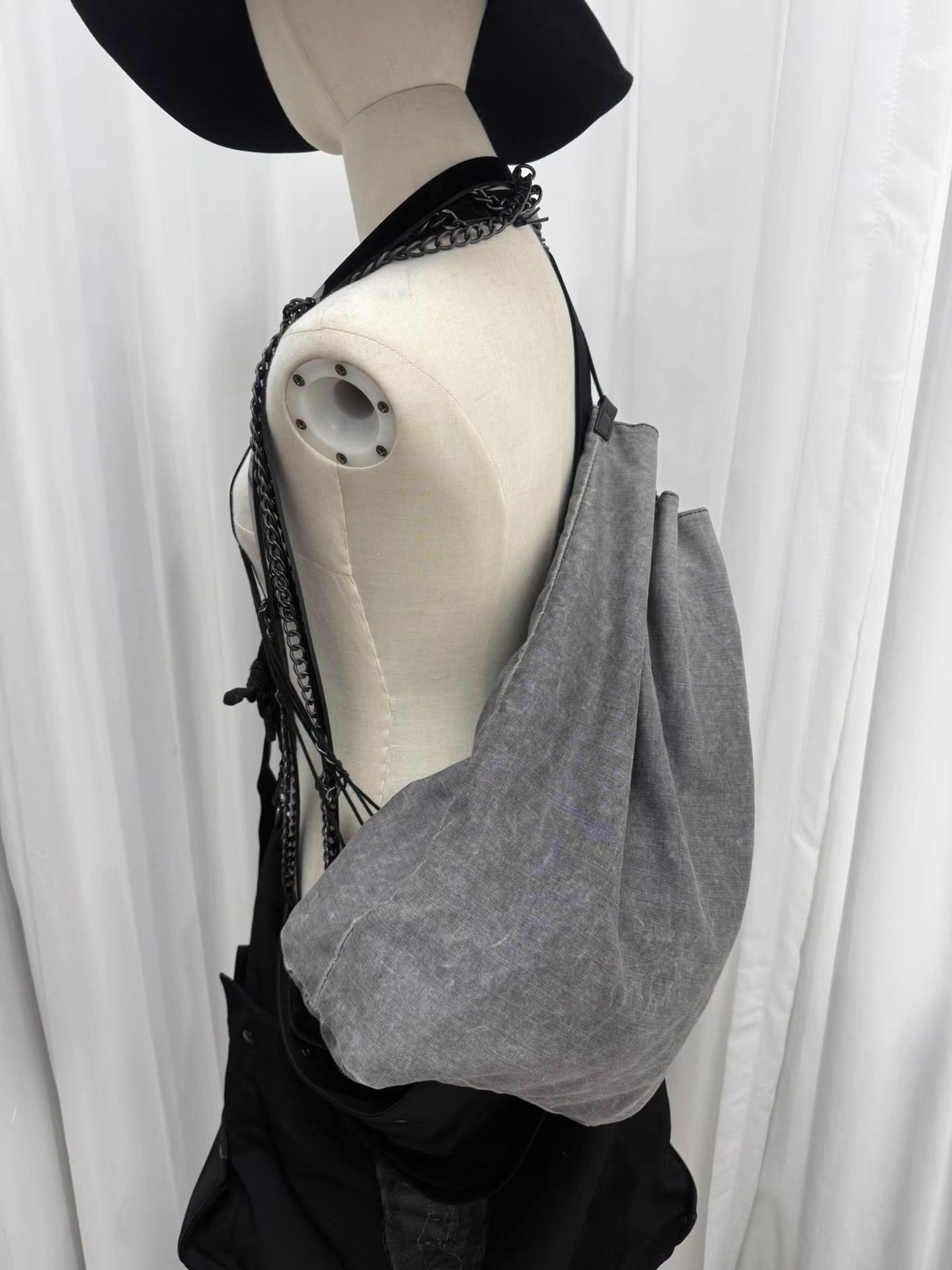 Yohji Yamamoto Yohji Yamamoto Y's Vintage Gray Crossbody K20 Size ONE SIZE - 1 Thumbnail