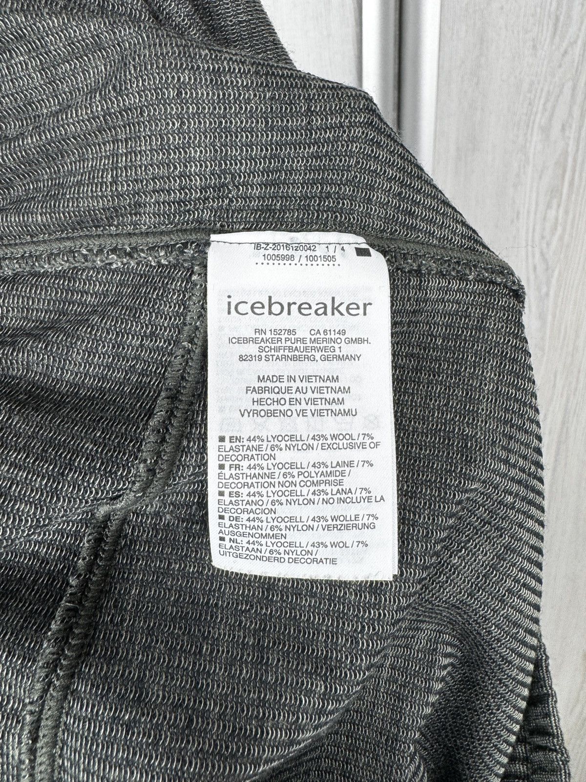 Icebreaker Icebreaker Men's Merino Cool-Lite Impulse Shorts size L Size US 34 / EU 50 - 9 Thumbnail