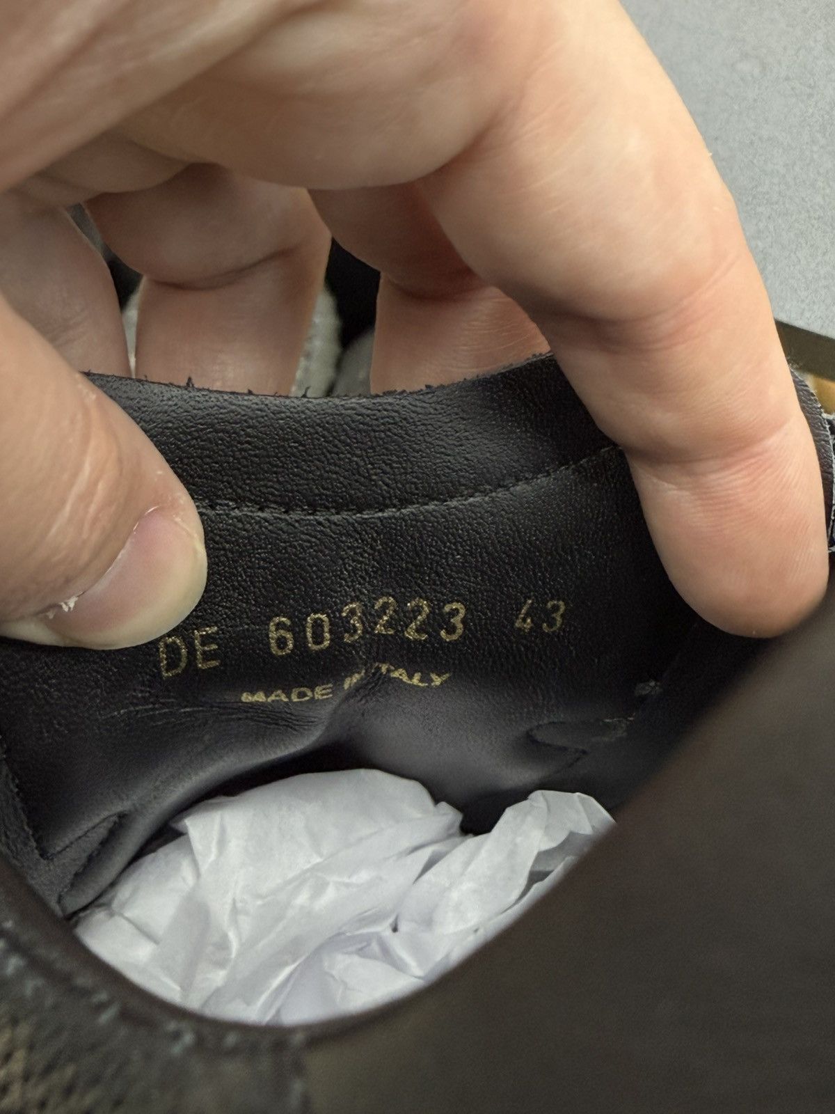 Saint Laurent Paris Saint Laurent Court Classic SL 10 Low Perforated Black 10 US Size US 10 / EU 43 - 19 Thumbnail