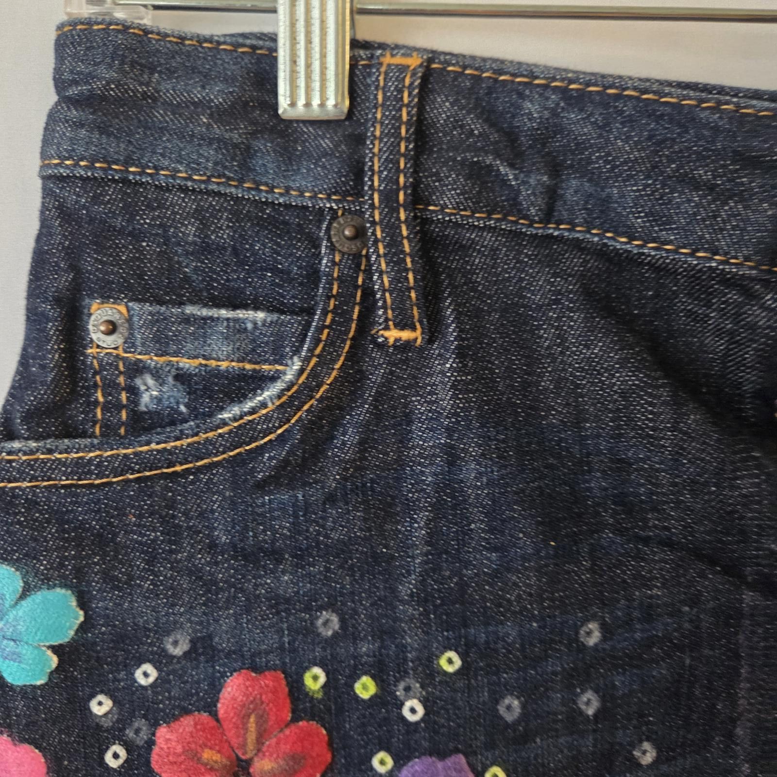 Dsquared2 DSQUARED2 Floral Appliqué Denim Skirt - Size 38 Size 30" / US 8 / IT 44 - 3 Thumbnail