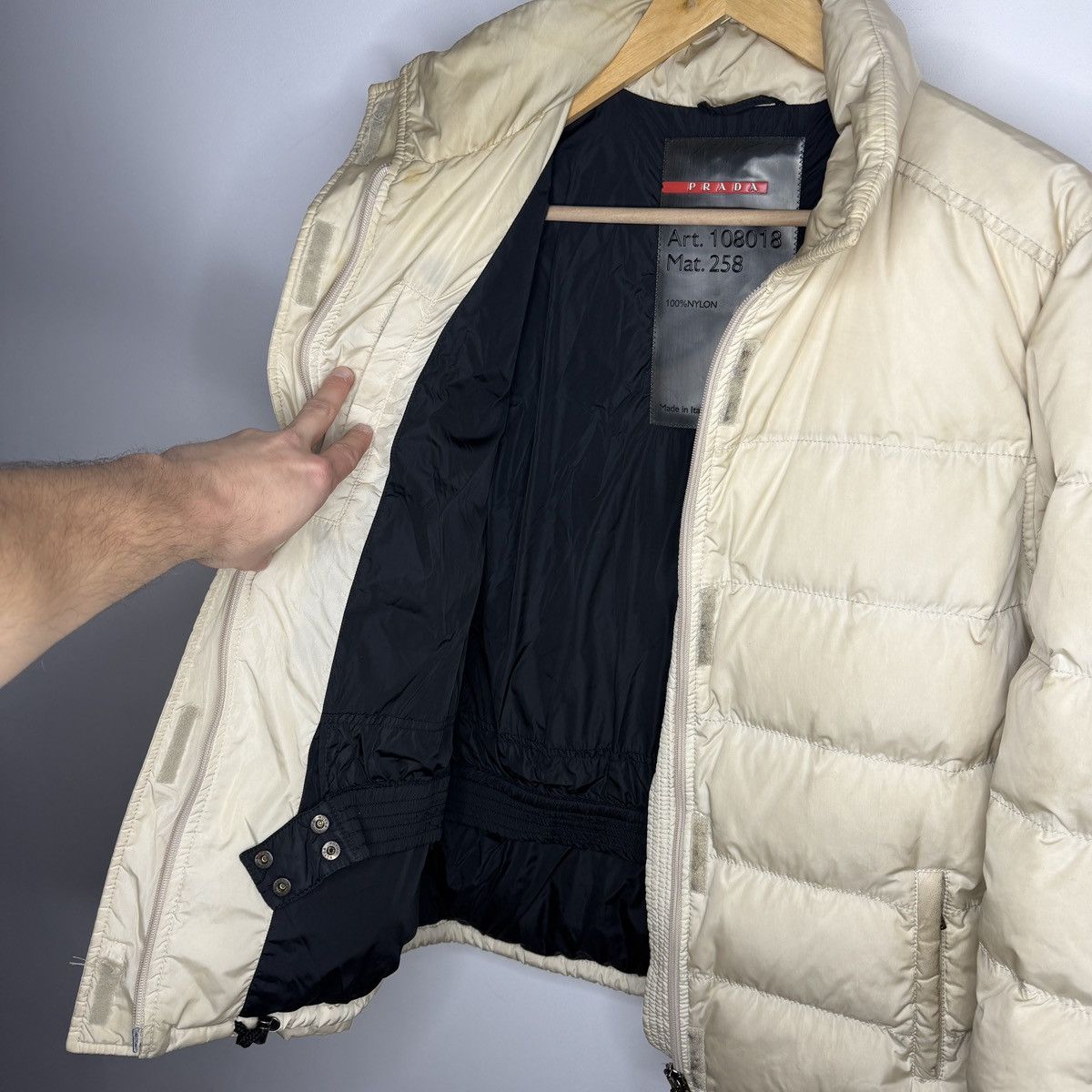Prada Prada Vintage Puffer Down Jacket Size M / US 6-8 / IT 42-44 - 13 Thumbnail