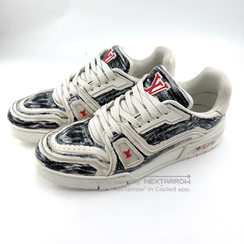 Louis Vuitton Louis Vuitton Black and white hand-painted graffiti board Size US 8.5 / EU 41-42 - 1 Thumbnail