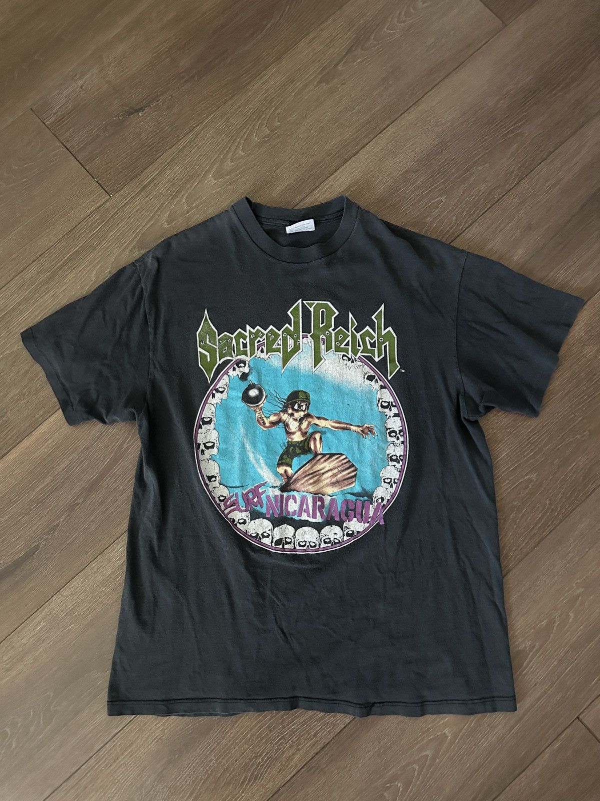 Vintage Sacred Reich Vintage TShirt 1988 Surf Nicaragua Thrash Metal Size US L / EU 52-54 / 3 - 1 Thumbnail