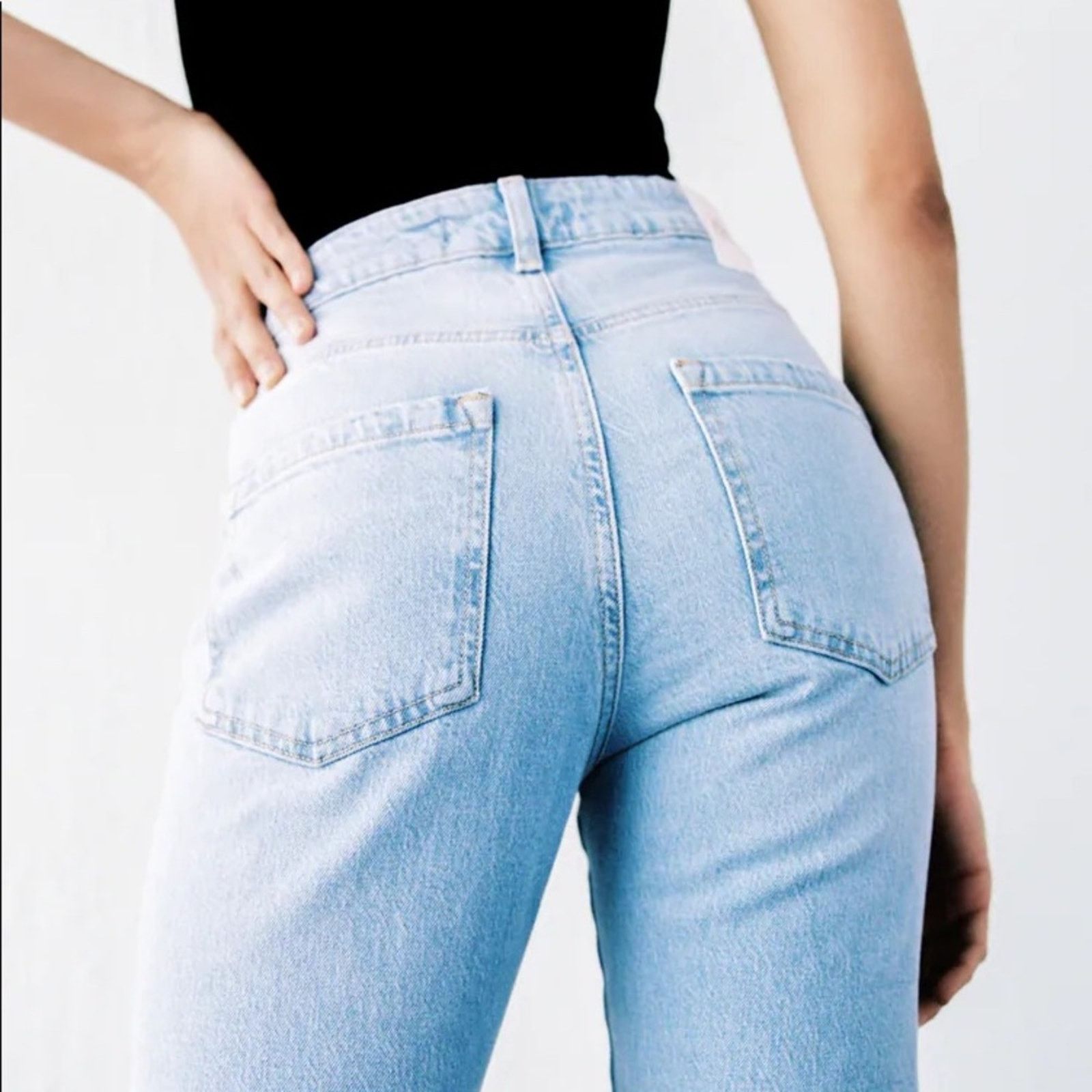 Zara ZARA SLIM FIT HIGH RISE JEANS LIGHT BLUE Size 26" / US 2 / IT 38 - 8 Thumbnail