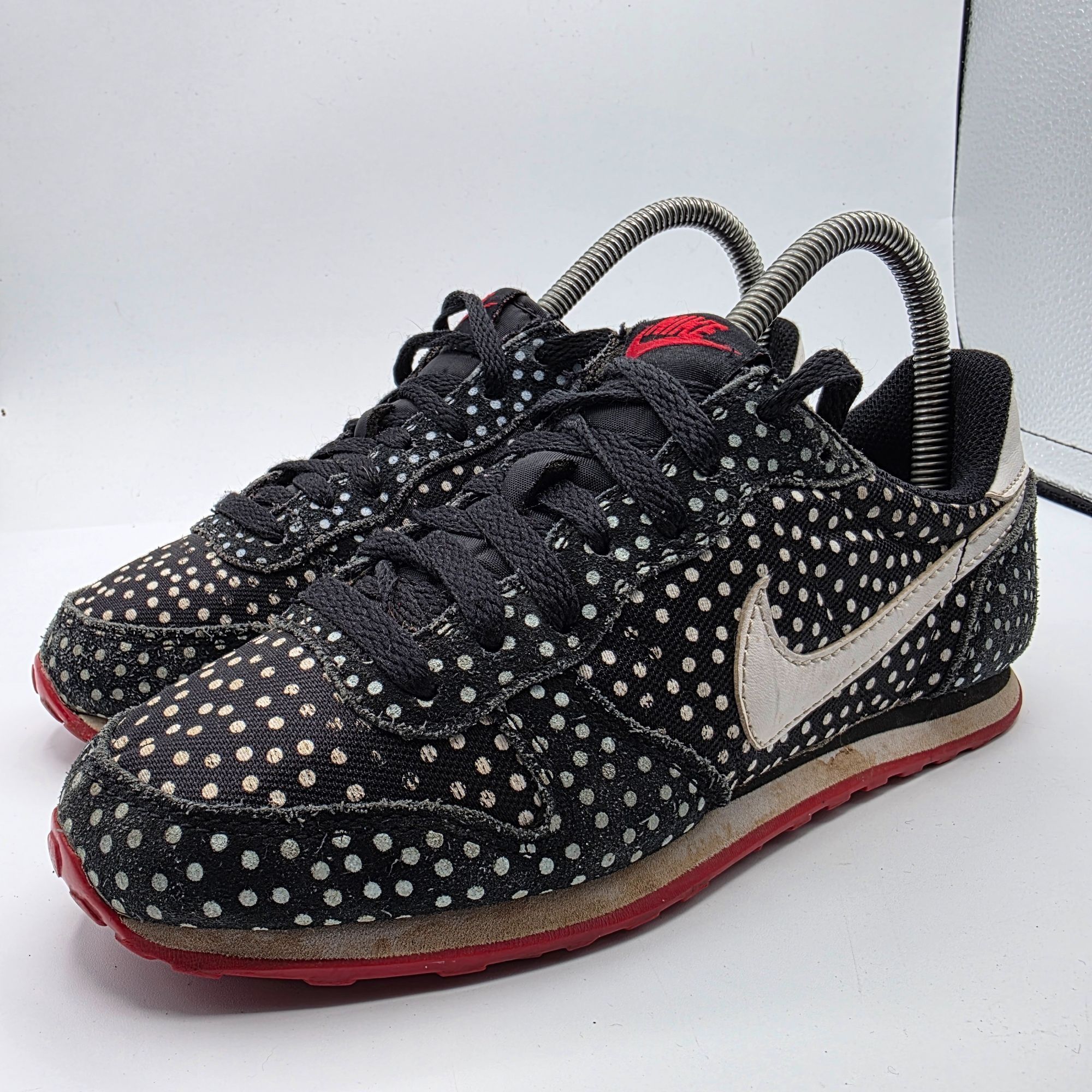 Nike Nike Genicco Womens Size 6 Black Red Polka Dot Shoes Casual Size US 6 / IT 36 - 4 Thumbnail