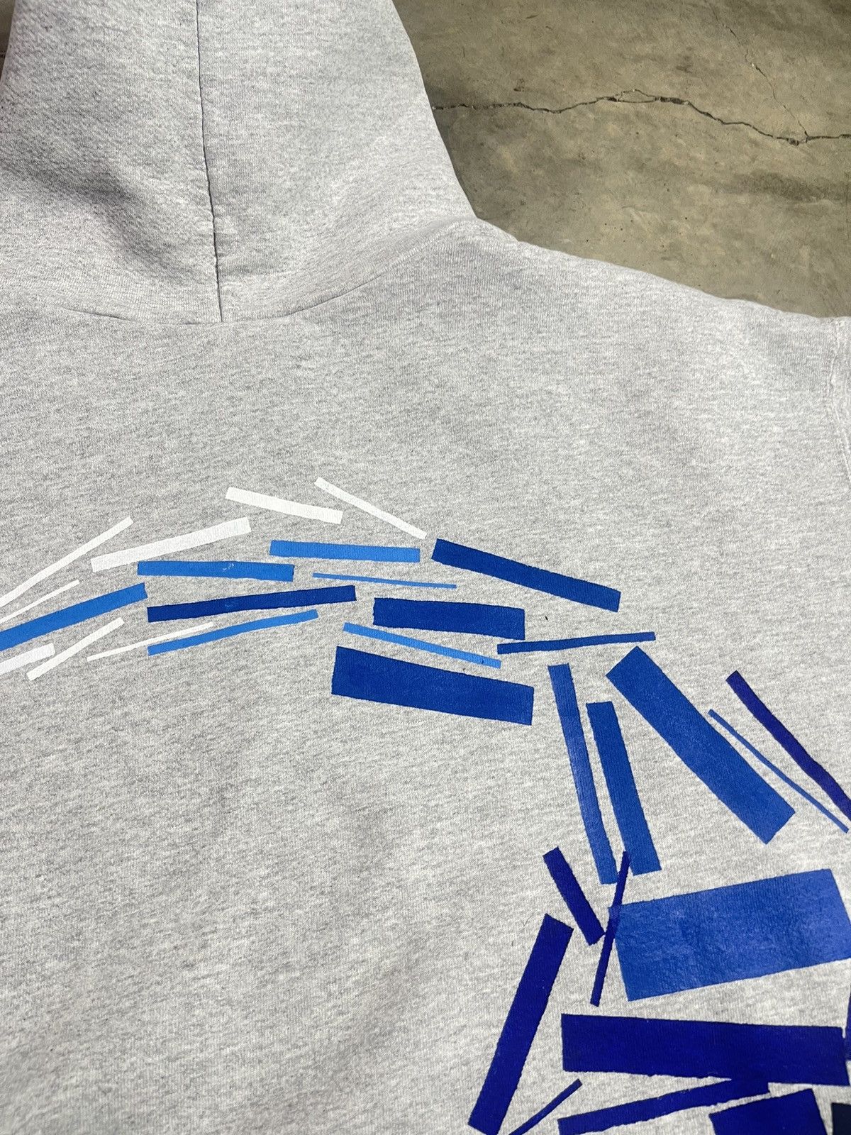 Handmade Handpainted Åbstract Wave Hoodie Size US XL / EU 56 / 4 - 11 Thumbnail