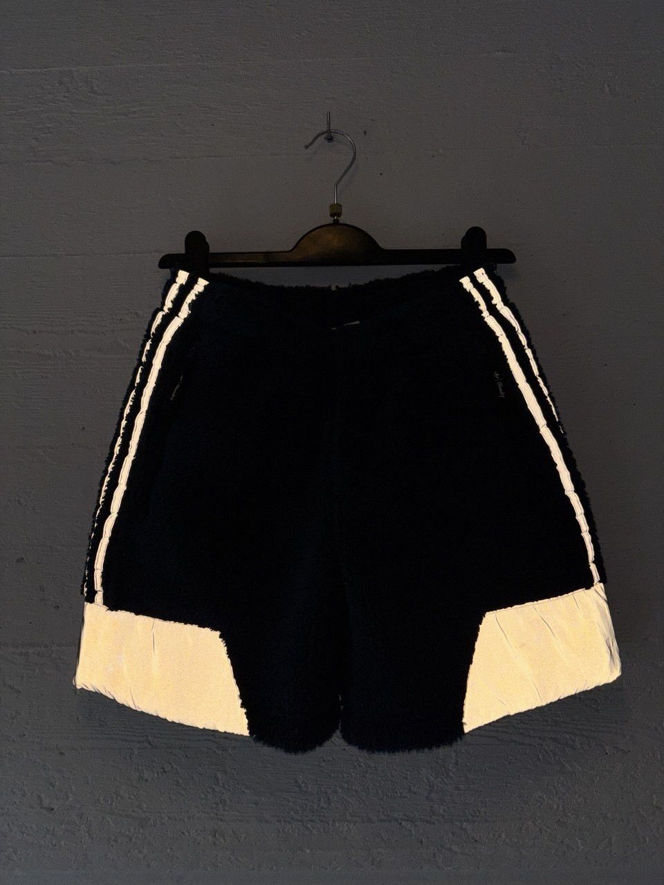 Adidas Navy Blondey McCoy Adidas Sherpa Shorts Size US 28 / EU 44 - 7 Thumbnail