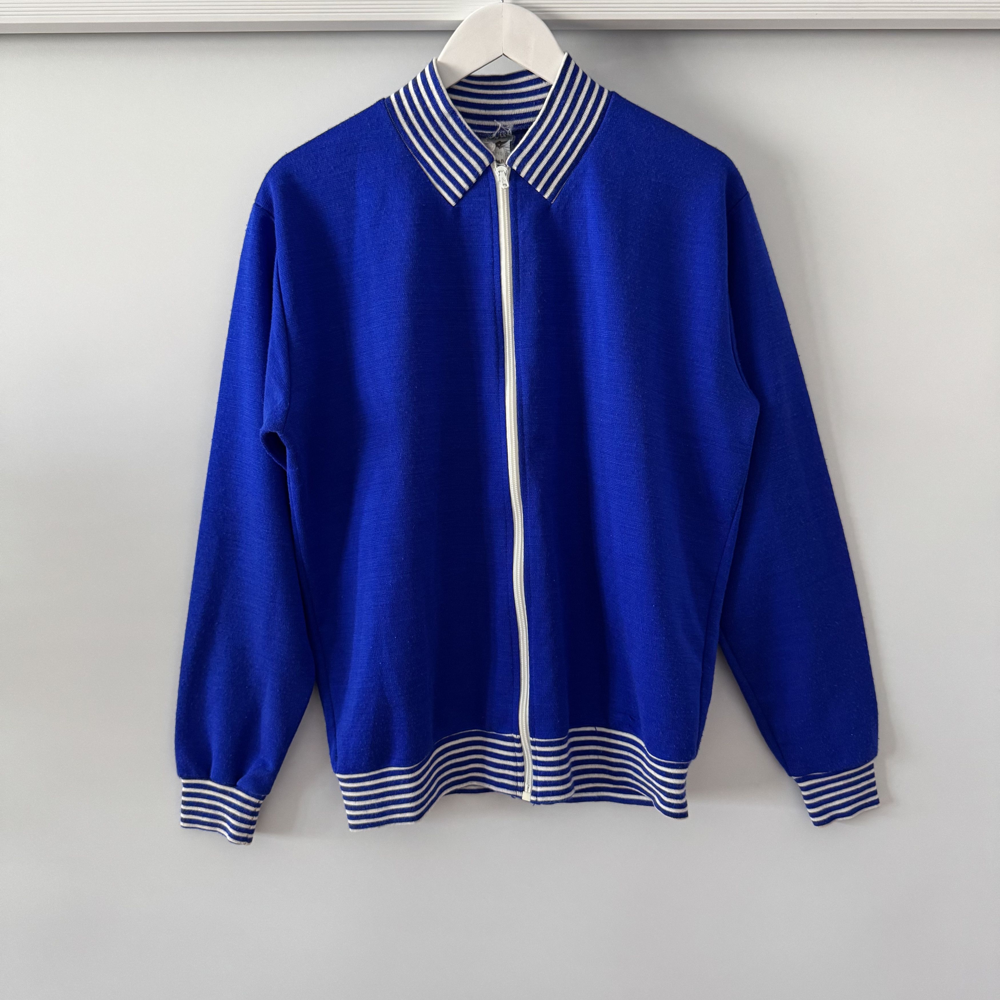 Champion Vintage Men's Champion Blue Striped Zip Jacket Rarefind Size US M / EU 48-50 / 2 - 1 Thumbnail
