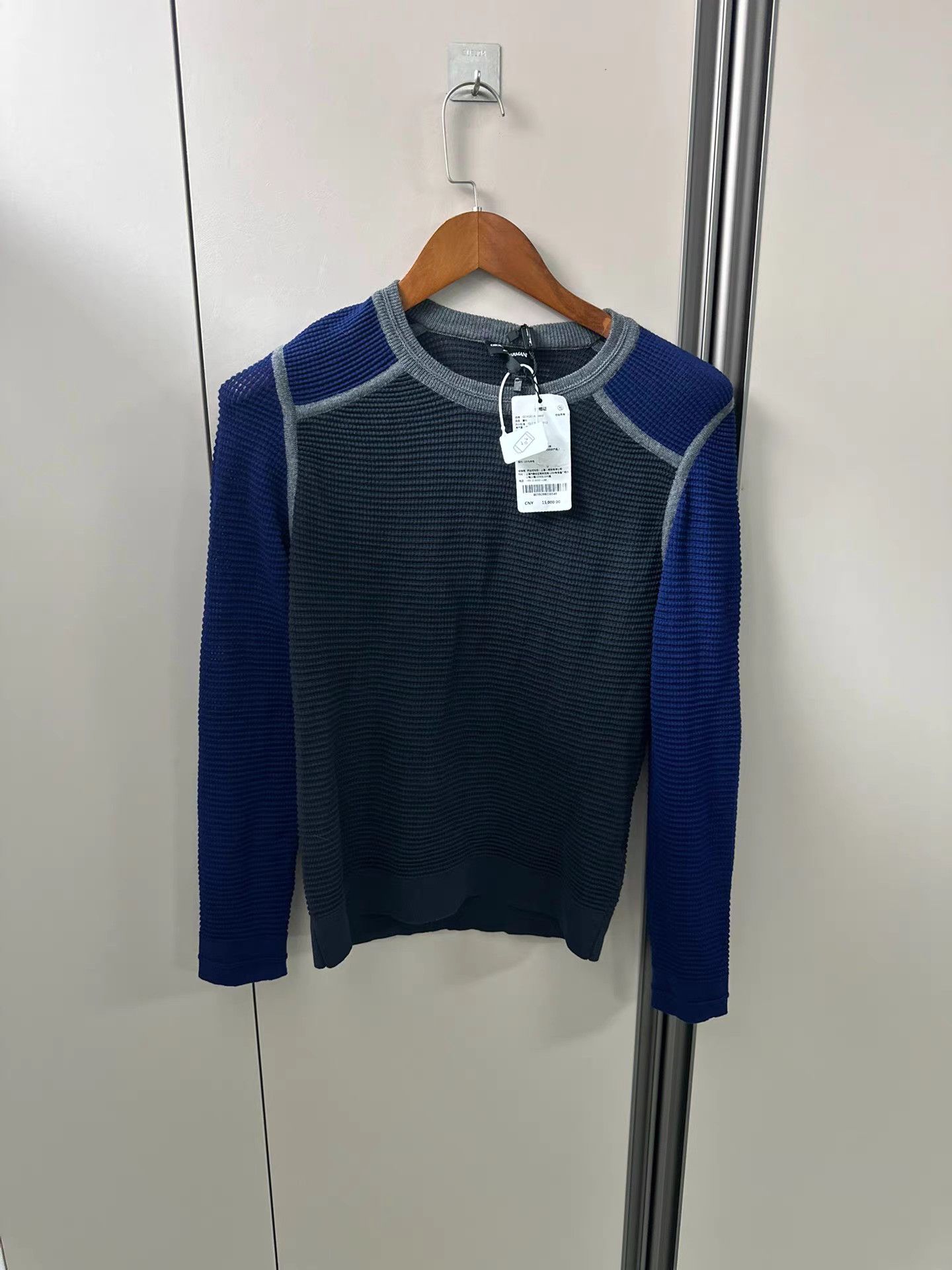 Giorgio Armani Giorgio Armani Men's Knit Sweater K18 Size US S / EU 44-46 / 1 - 1 Thumbnail