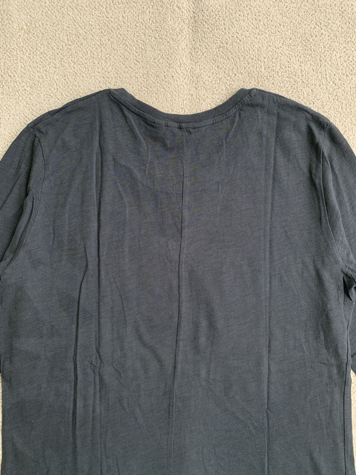 Japanese Brand × Undercover × Uniqlo RARE UNDERCOVER X UNIQLO TSHIRT NEW STANDARD FAMILY Size US L / EU 52-54 / 3 - 4 Thumbnail