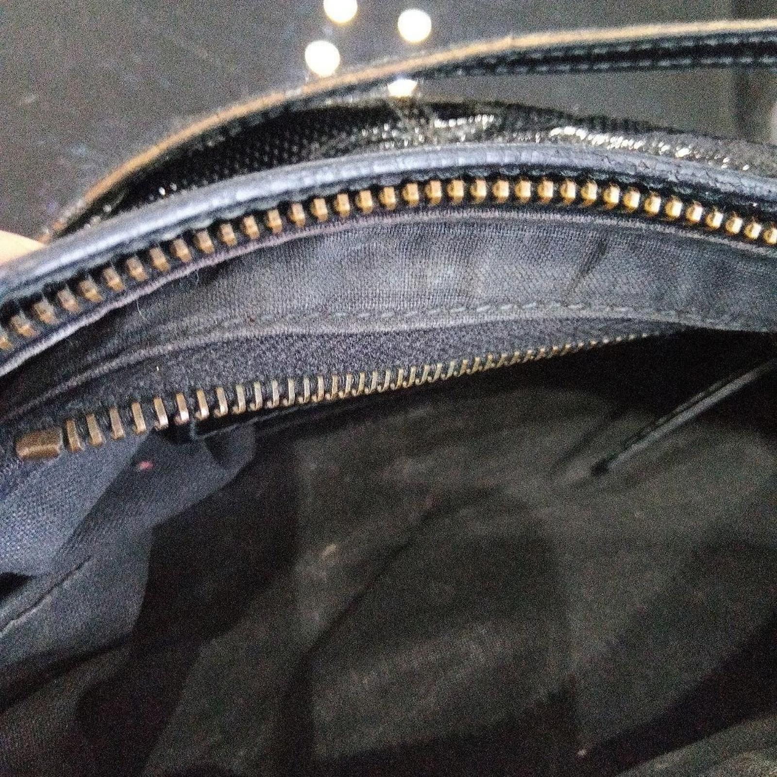 Balenciaga Balenciaga - Black Leather Shoulder Bag with Gold Hardware Size ONE SIZE - 9 Thumbnail