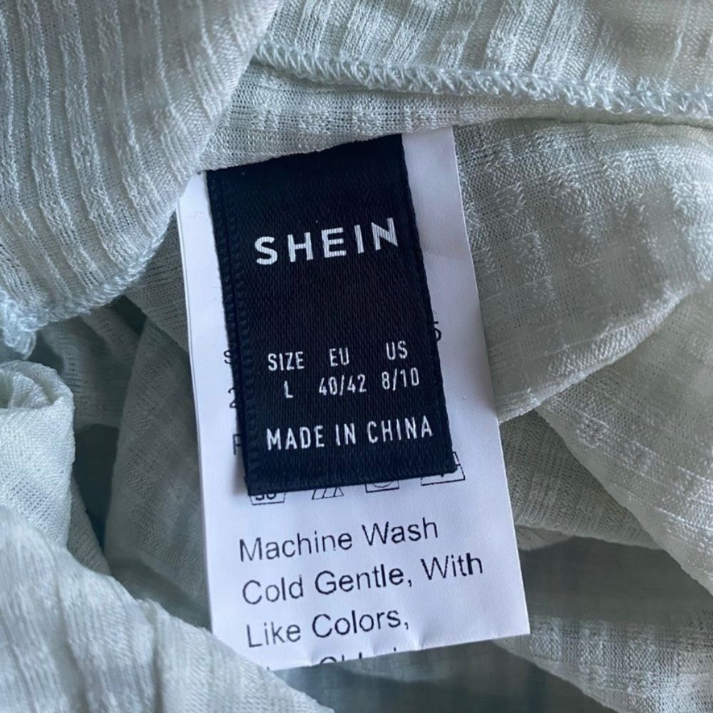Shein SHEIN Light Green Semi-Sheer Button Front Long Sleeve Crop T Size L / US 10 / IT 46 - 3 Thumbnail