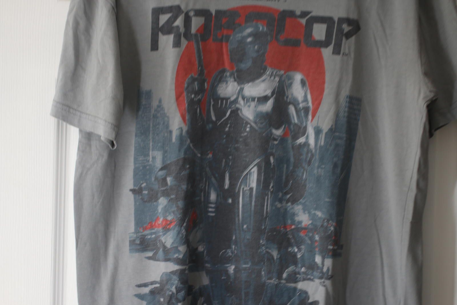 Other RoboCop Graphic TShirt Gray Movie Artwork Loot Crate Men’s L Size US L / EU 52-54 / 3 - 3 Thumbnail