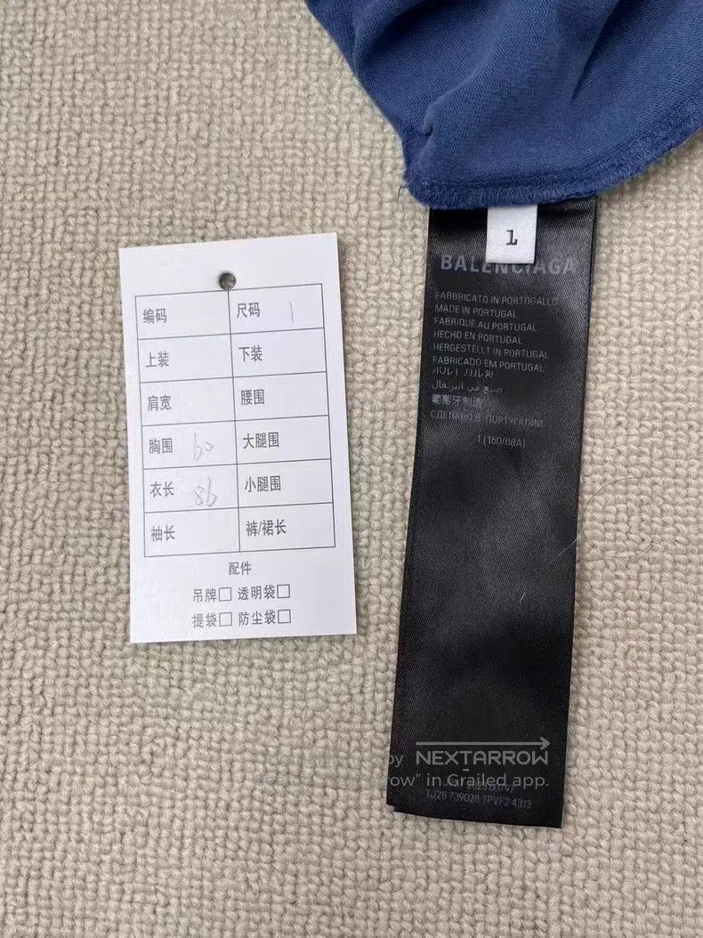 Balenciaga Balenciaga Letter Logo Printed Round Neck Short Sleeve T-S Size US S / EU 44-46 / 1 - 4 Thumbnail