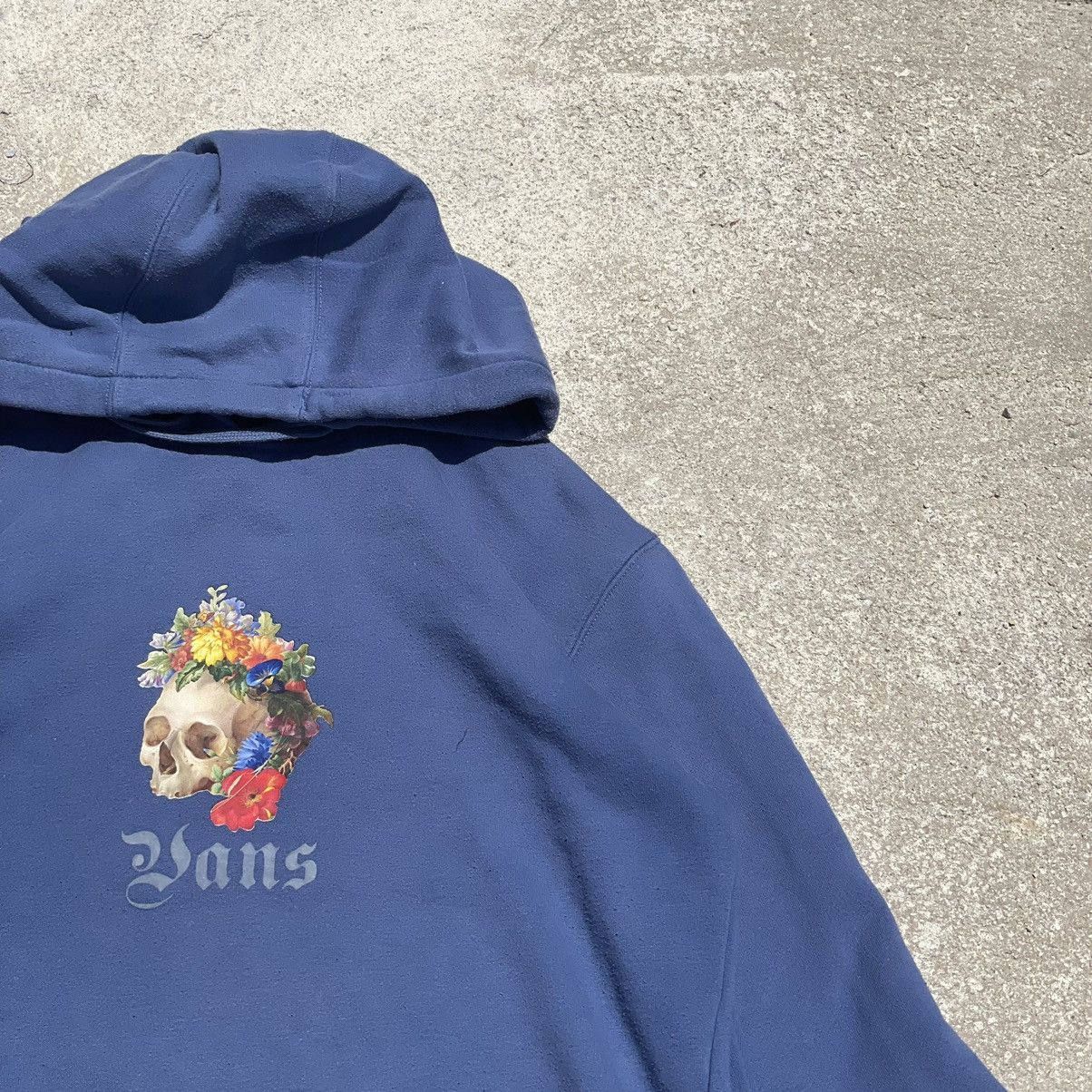Vans “VANS” FLORAL SKULL VELVET LETTERING HOODIE Size US M / EU 48-50 / 2 - 2 Thumbnail