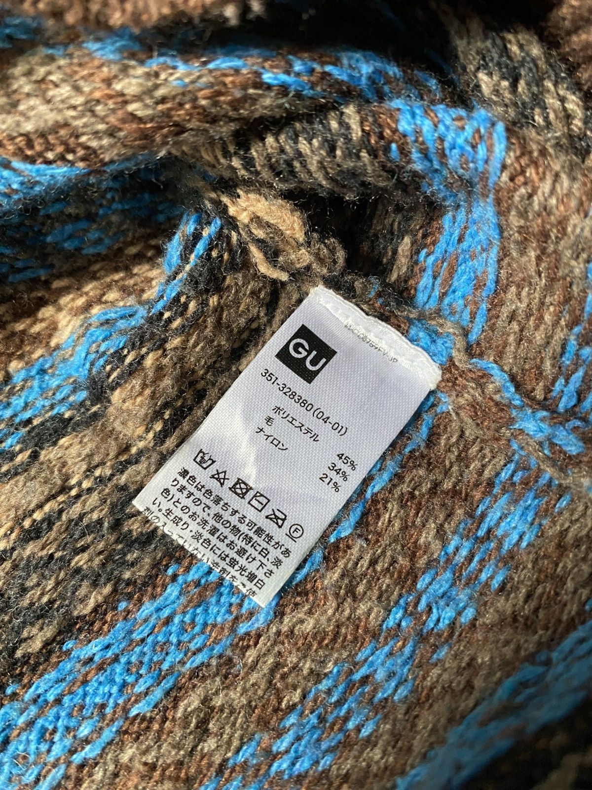 GU Vintage 90's GU Japan Fair Isle Knit Winter Streetwear. Size US M / EU 48-50 / 2 - 8 Thumbnail