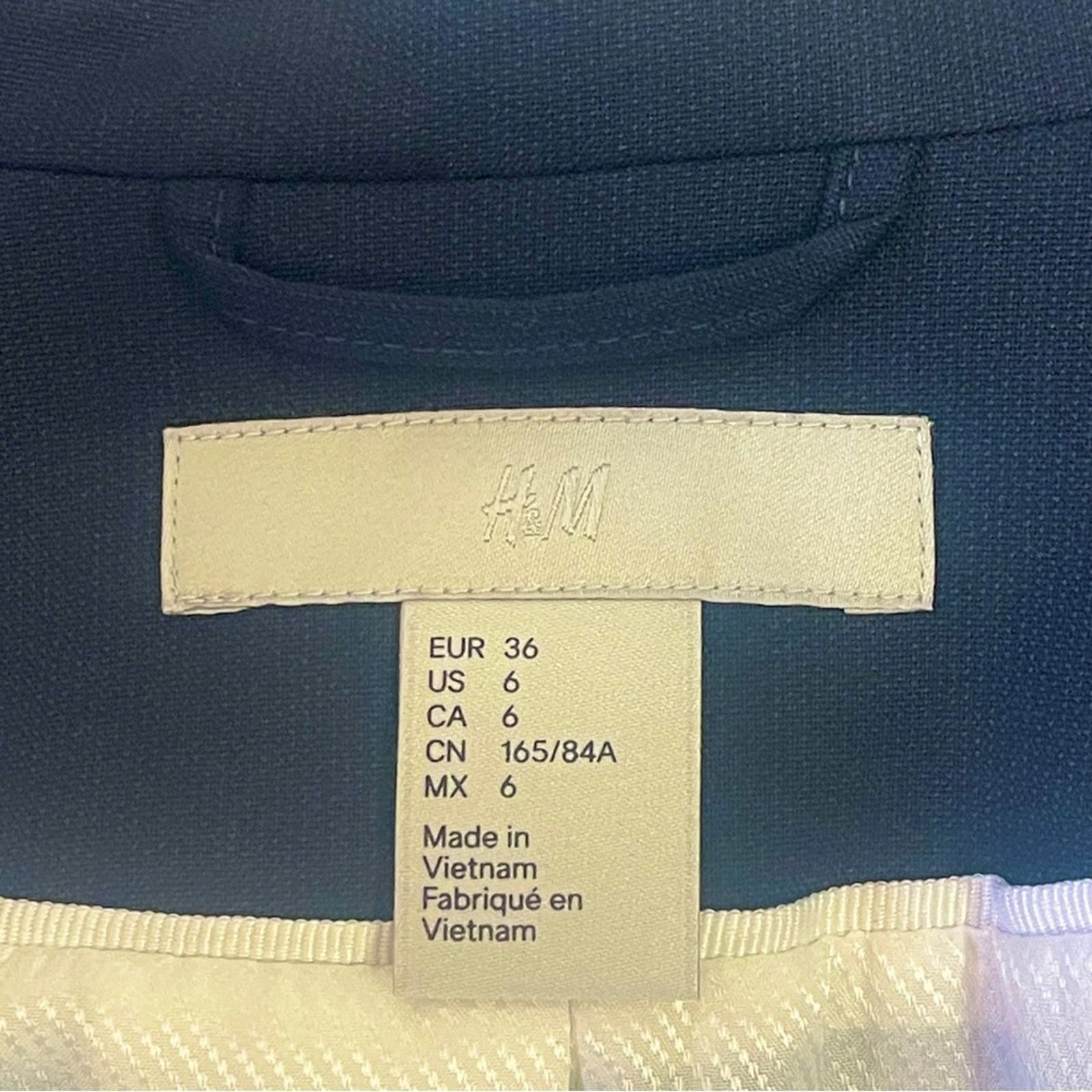H&M H&M Woman's Navy Blazer NWOT - many sizes available Size M / US 6-8 / IT 42-44 - 5 Thumbnail