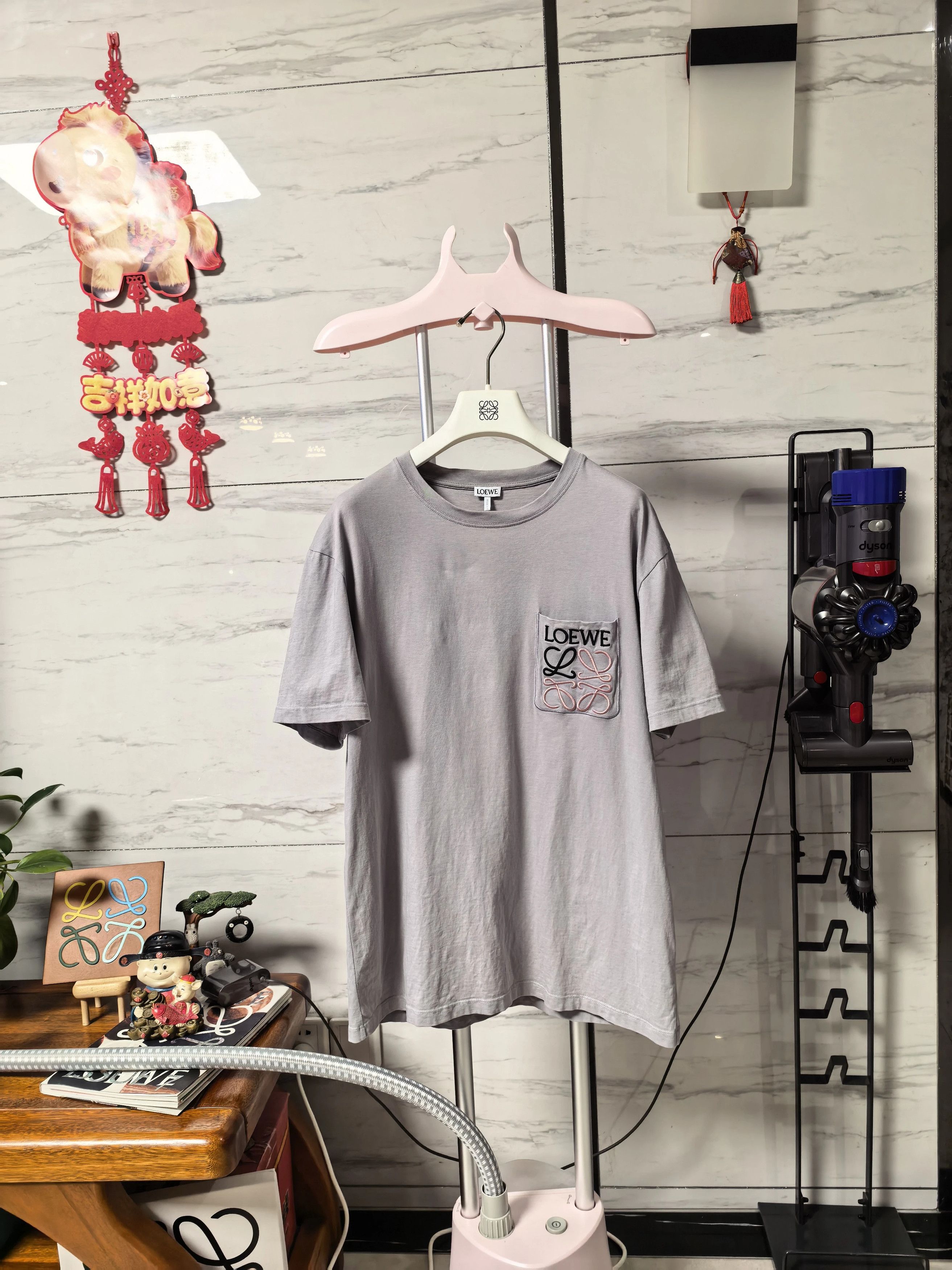 Loewe LOEWE SS23 unisex short sleeve T-shirt pocket logo ivory S Size US S / EU 44-46 / 1 - 1 Thumbnail