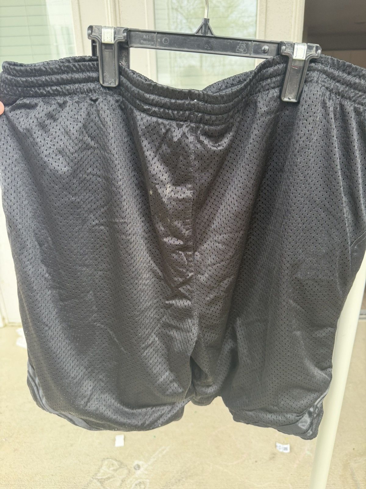 Vintage Vintage Starter Basketball Shorts Size US 36 / EU 52 - 1 Thumbnail