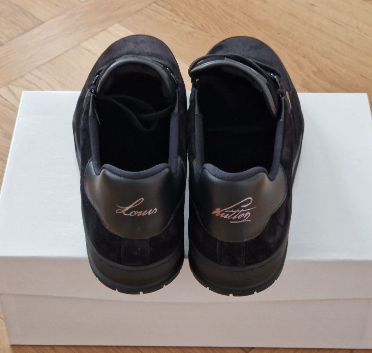 Louis Vuitton Louis Vuitton Uniform Sneakers - Black Suede. UK6. EU40 Size US 7 / EU 40 - 8 Thumbnail
