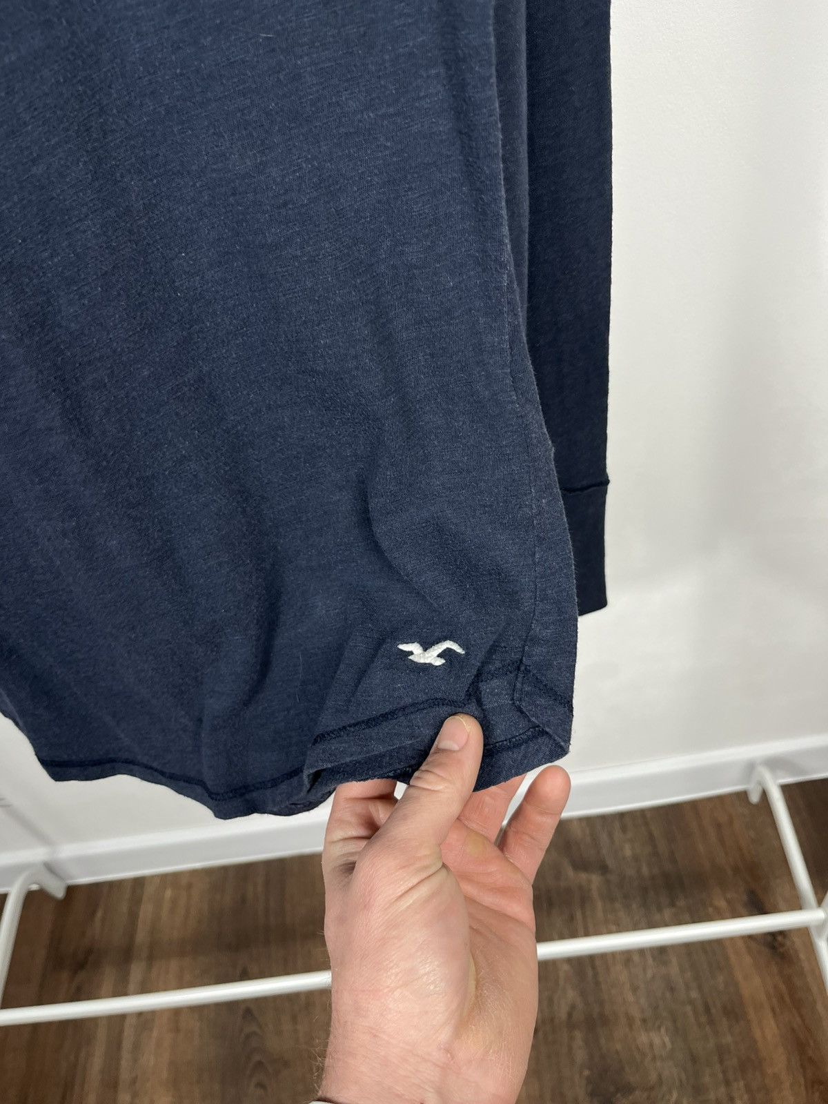 Hollister Hollister Womens Navy V Neck Long Sleeve Top Size S Casual Size S / US 4 / IT 40 - 3 Thumbnail
