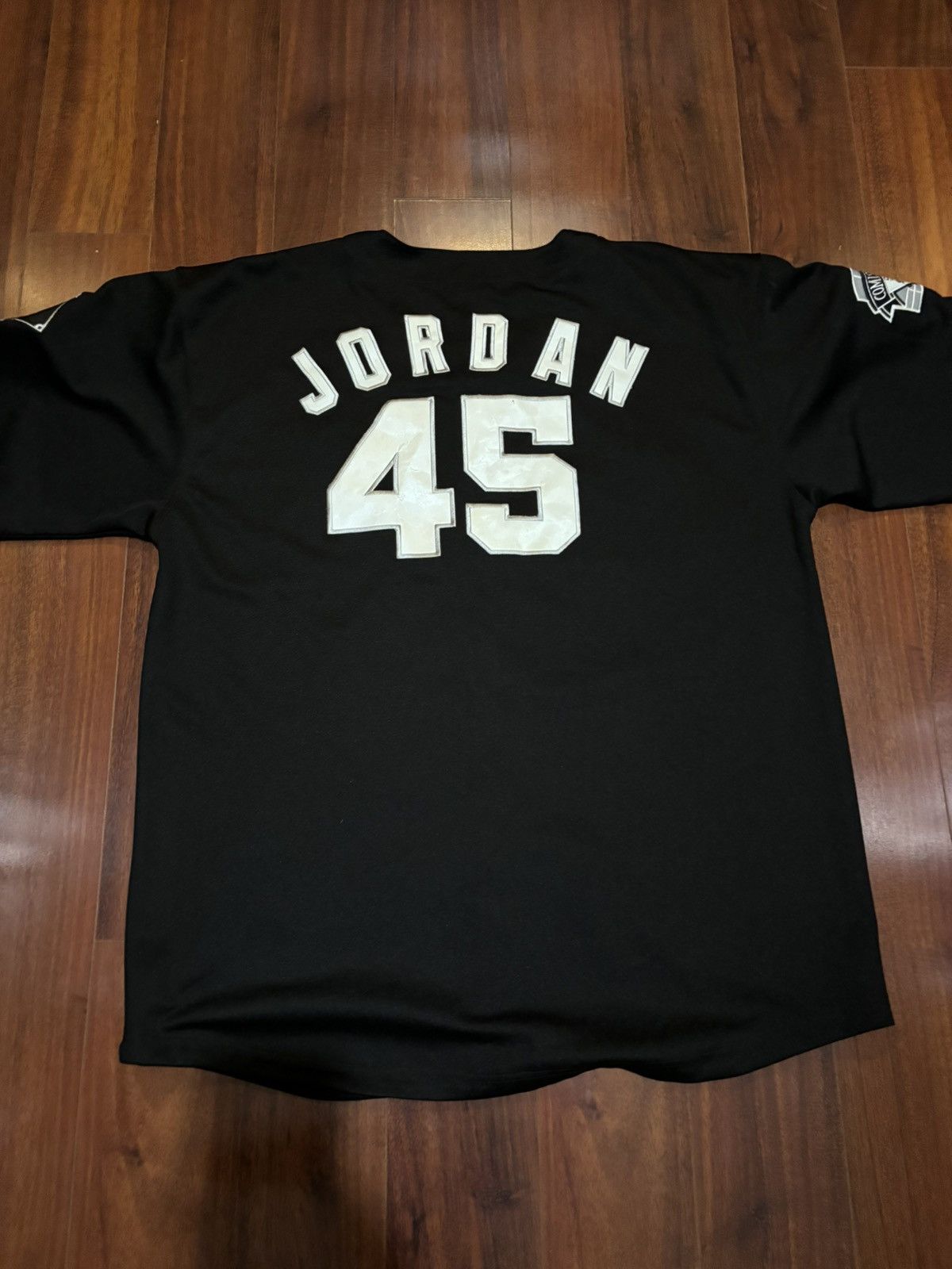 Cooperstown Collection × Vintage Vintage Michael Jordan white Sox collection Jersey Size US XL / EU 56 / 4 - 2 Thumbnail