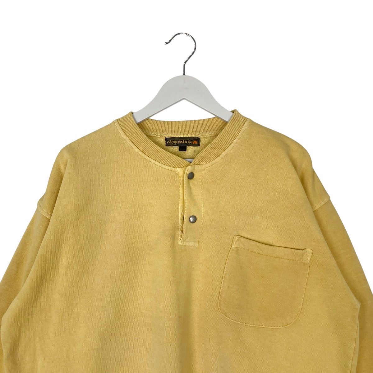 Vintage Vintage Momentum Japan Sweatshirt Plain Yellow Size M Size US M / EU 48-50 / 2 - 4 Thumbnail