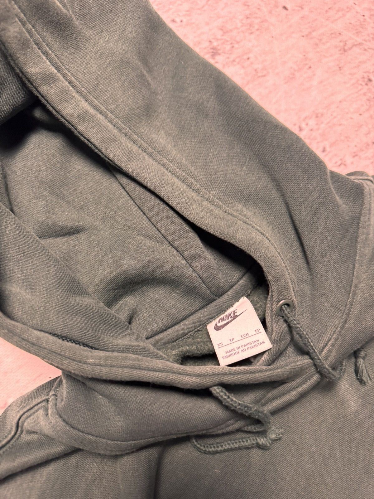 Nike × Vintage NIKE VINTAGE CENTER LOGO OVERSIZE BOXY HOODIE Size US S / EU 44-46 / 1 - 4 Thumbnail