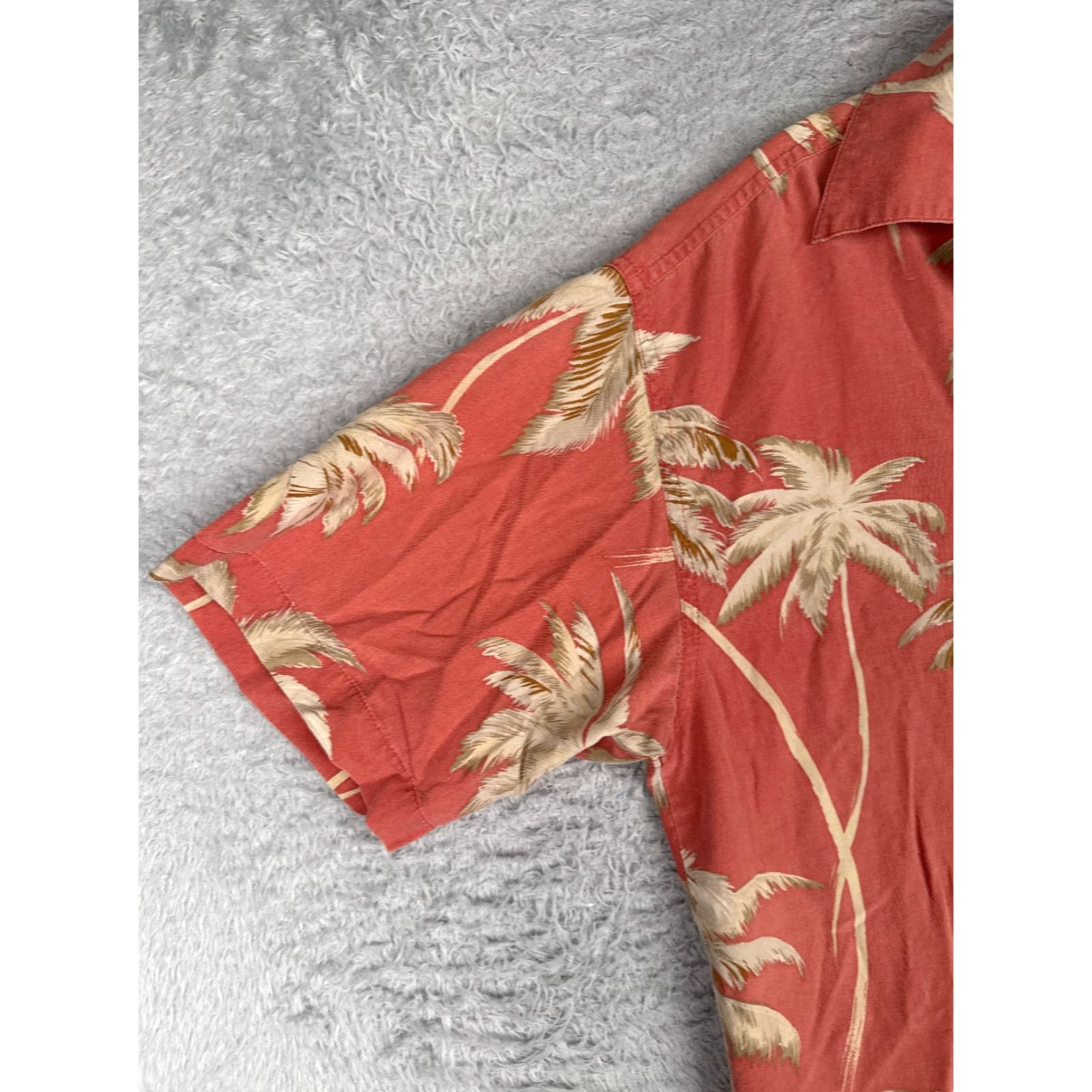 Van Heusen Van Heusen Shirt Adult Small Red Floral Palm Tree Button 100% Silk Hawaiian Size US S / EU 44-46 / 1 - 3 Thumbnail