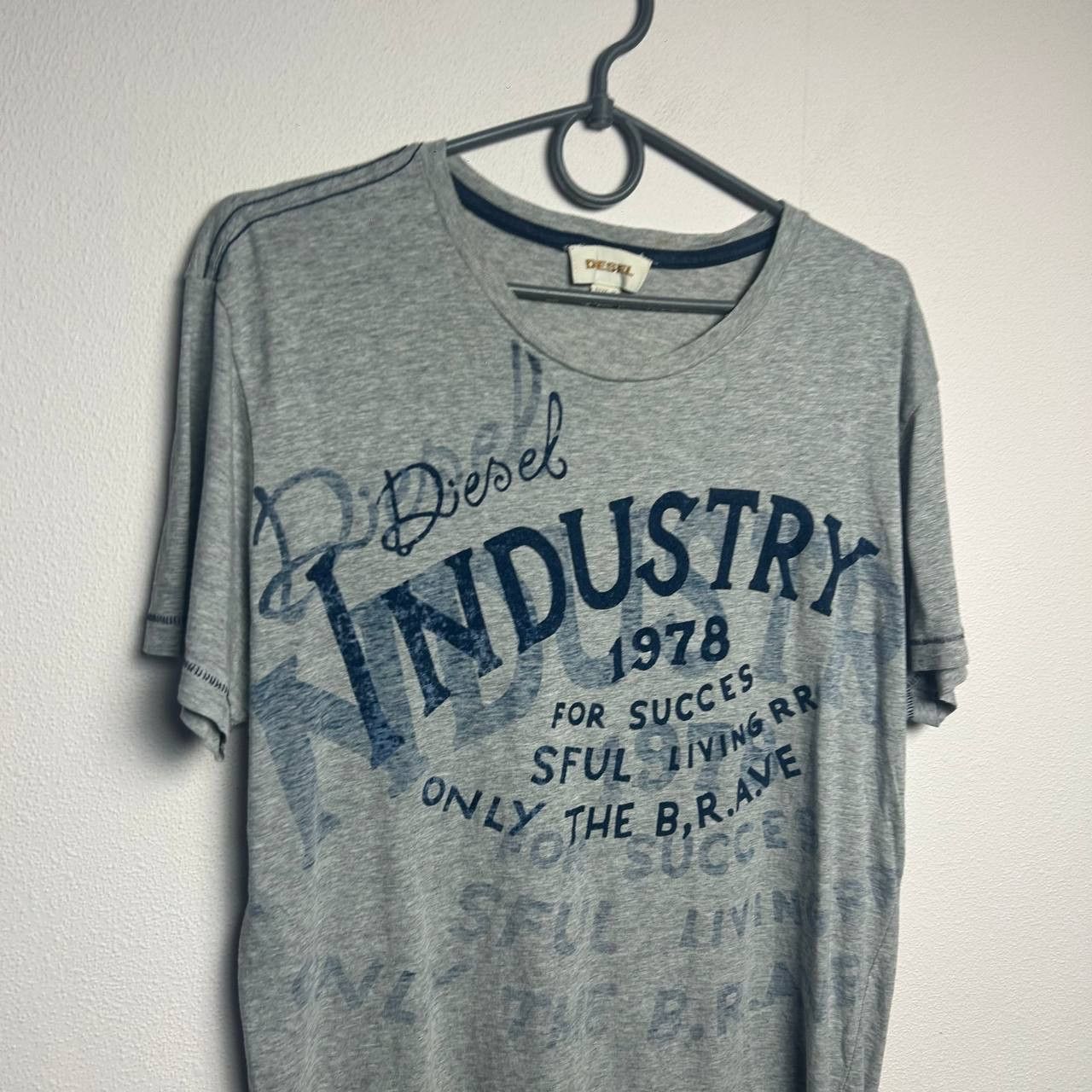 Diesel Designer Diesel Industry big graphic logo y2k japan tee Size US M / EU 48-50 / 2 - 2 Thumbnail