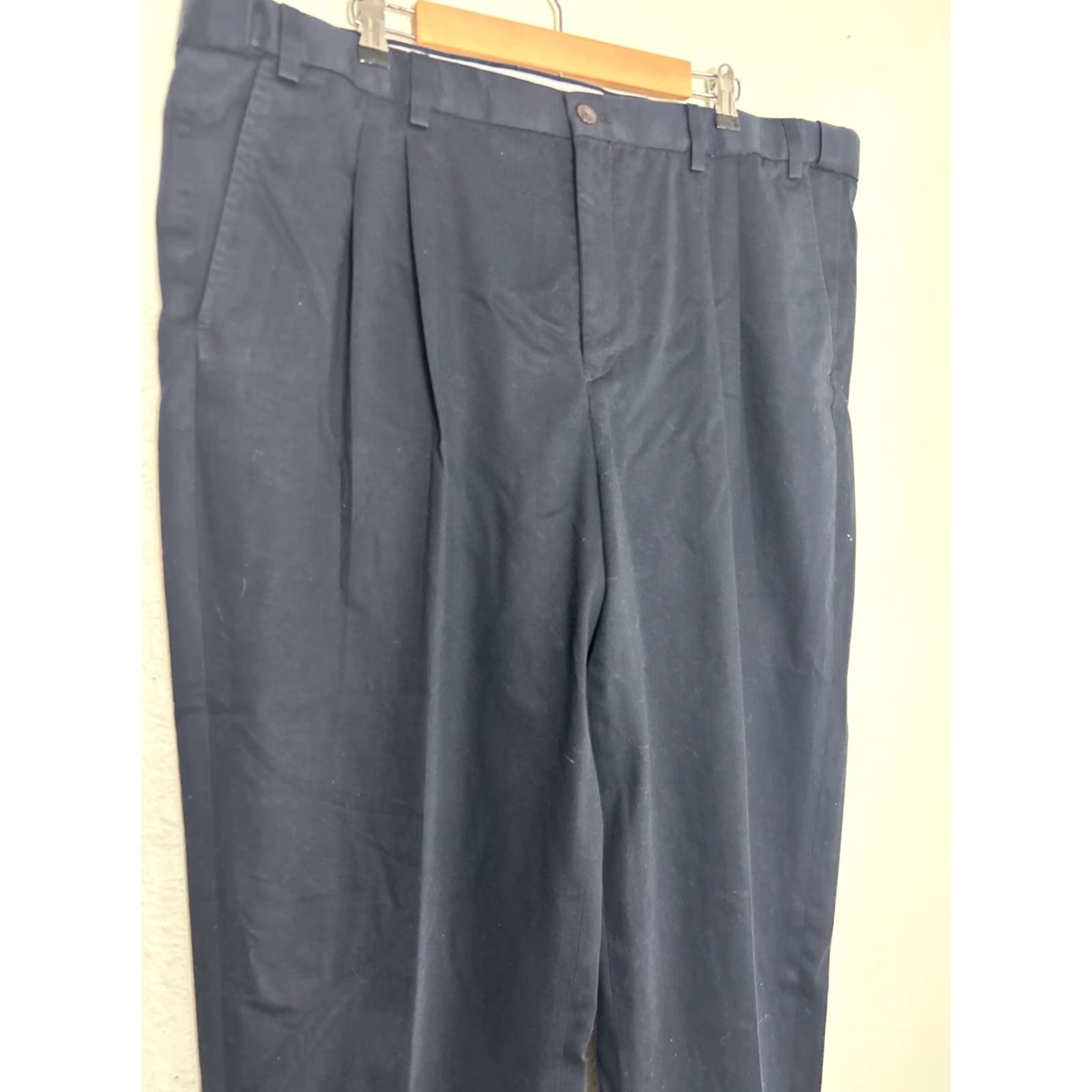 Eddie Bauer VINTAGE Eddie Bauer wrinkle free relaxed fit cotton pants Navy Blue mens 42x30 42 Tall Size US 42 / EU 58 - 3 Thumbnail