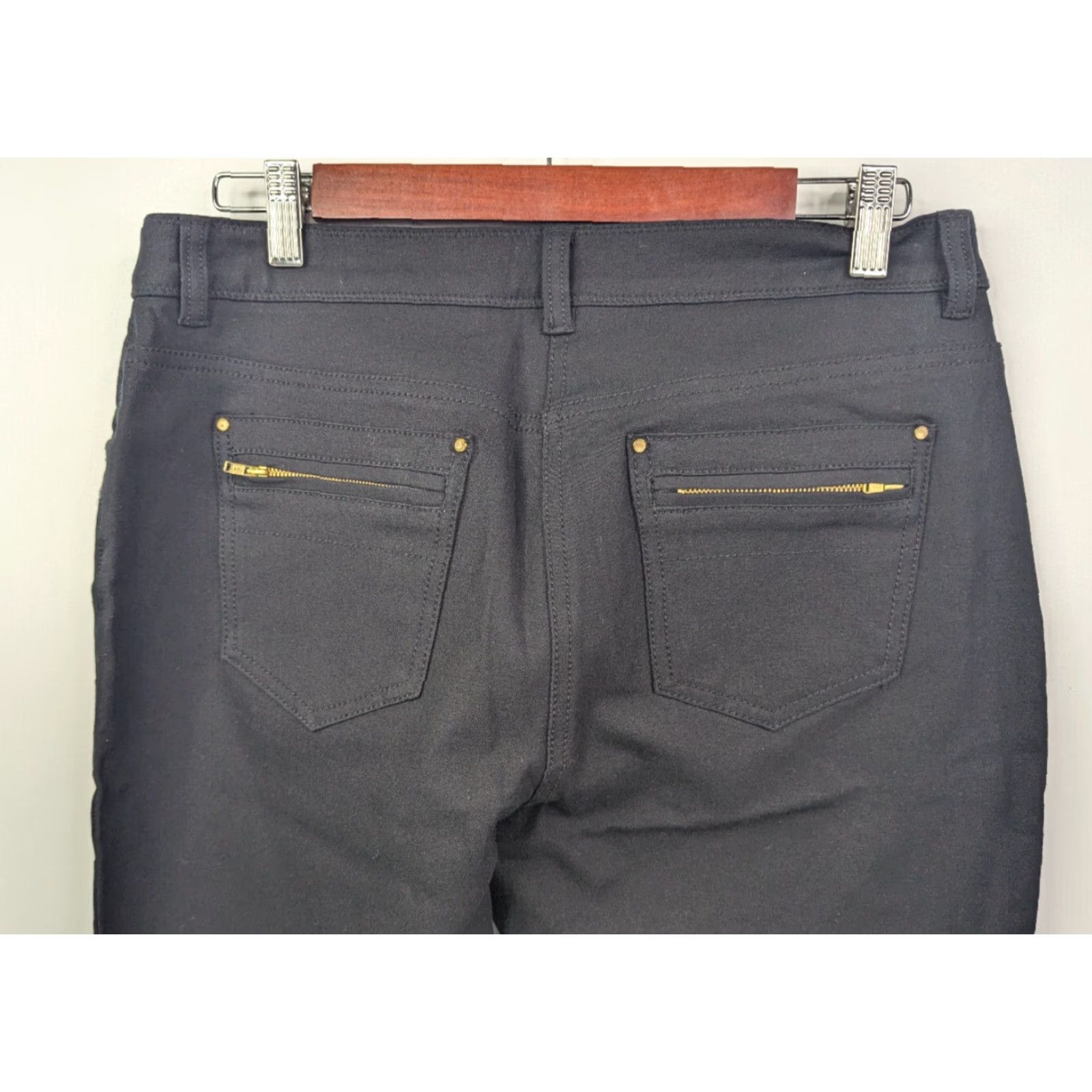 Vintage So Slimming by Chico's Black Tummy Control Cropped Stretch Jeans M Black Slimming Cropped Denim 5-Pocket Womens Jeans Size 32" / US 10 / IT 46 - 4 Thumbnail