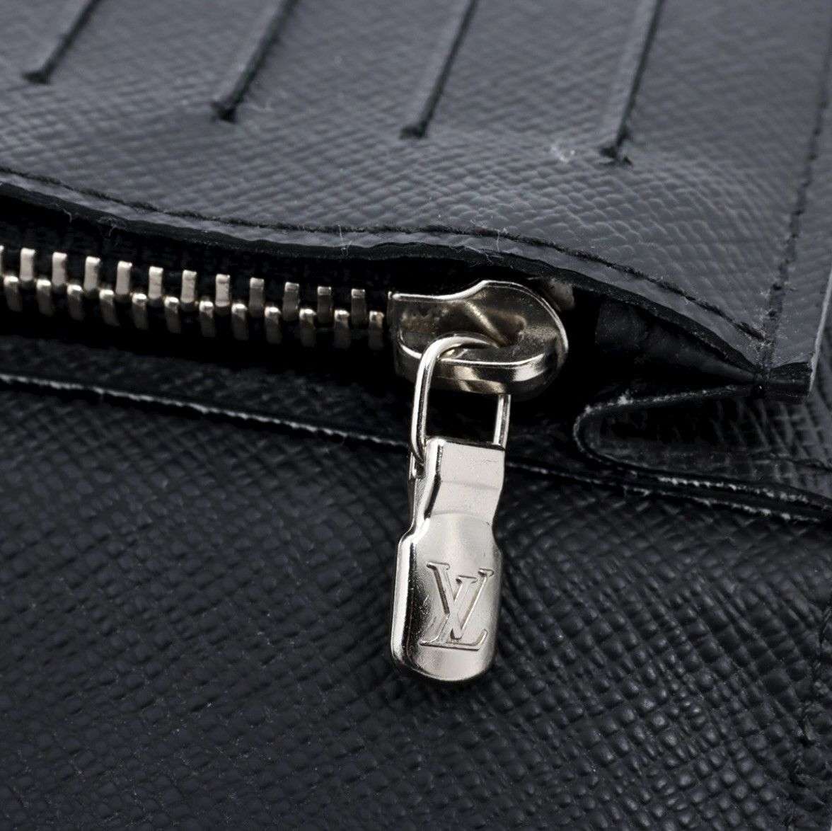 Louis Vuitton Louis Vuitton Black Epi Leather Brazza Long Wallet Size ONE SIZE - 9 Thumbnail